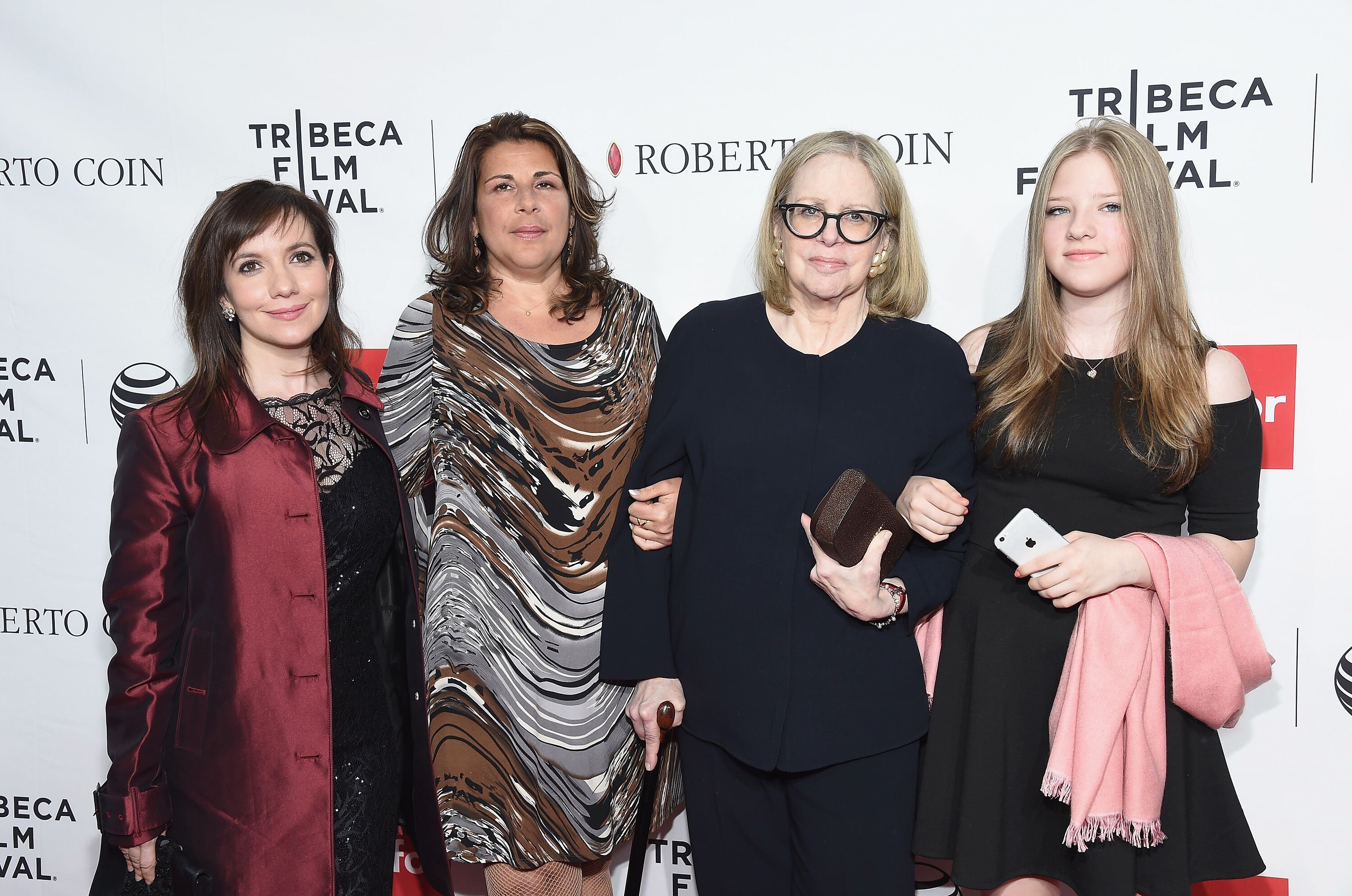 Les filles de Martin Scorcese assistent à la projection de clôture de "Goodfellas" en 2015. | Photo : Getty Images Les filles de Martin Scorcese assistent à la projection de clôture de "Goodfellas" en 2015. | Photo : Getty Images