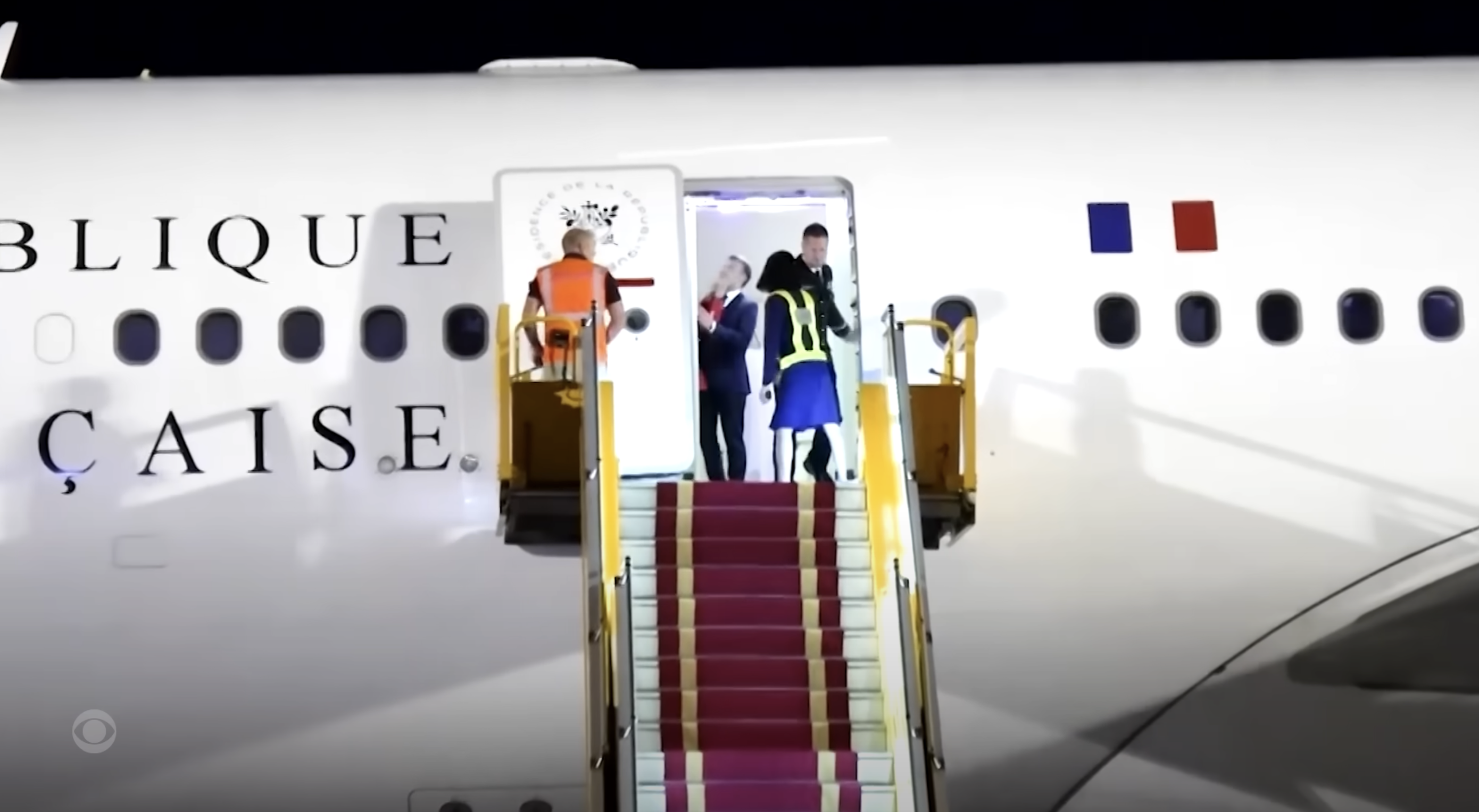 Emmanuel and Brigitte's controversial altercation on an airplane from a video dated May 27, 2025. | Source: YouTube/CBS News