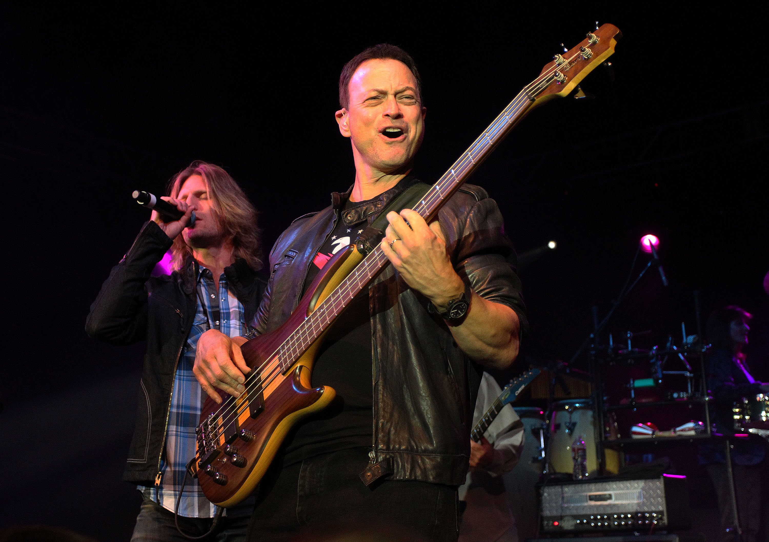 Gary Sinise and the Lt. Dan Band on October 28, 2011 in Studio City, California | Source: Getty Images 