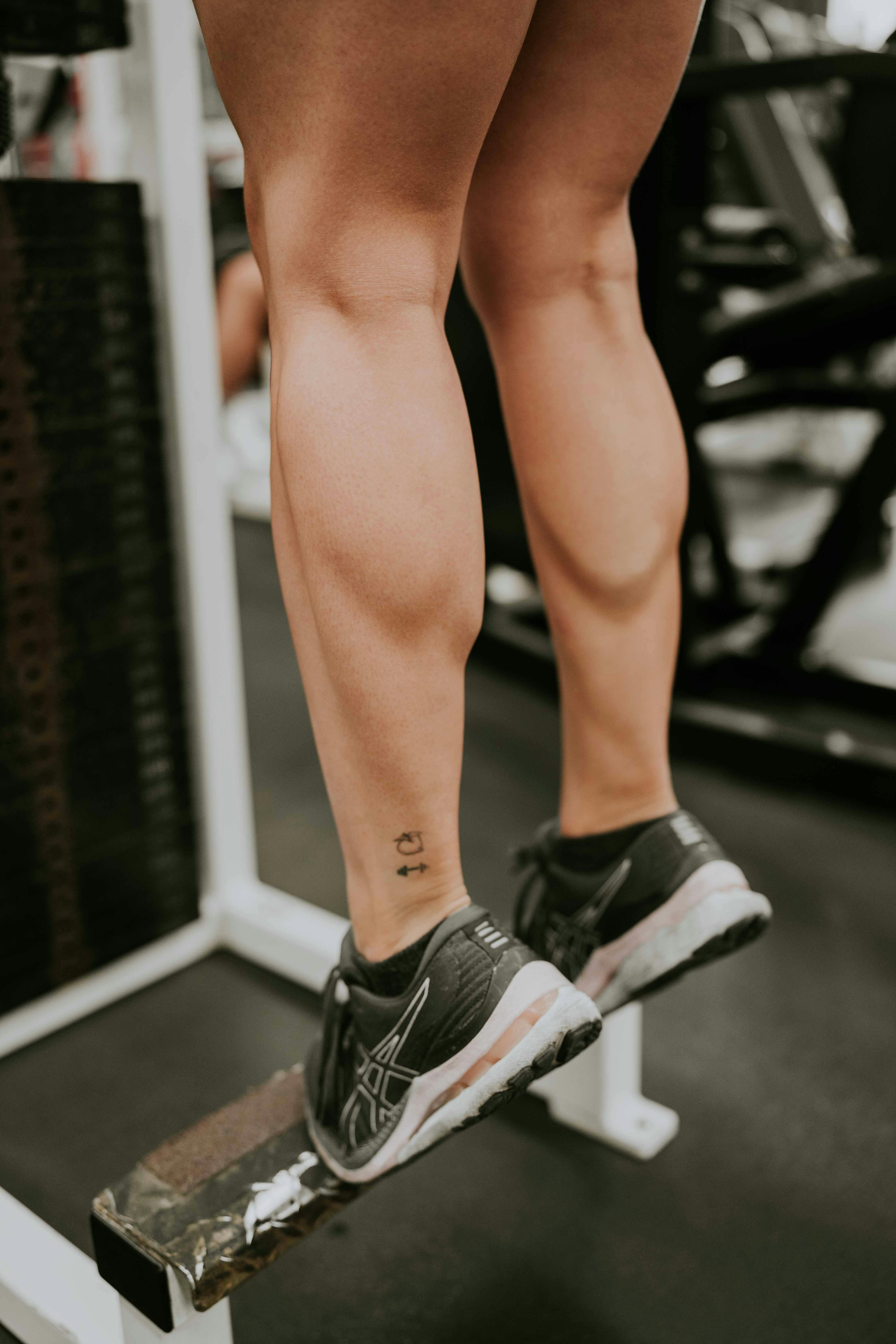 Calf raises | Source: Pexels