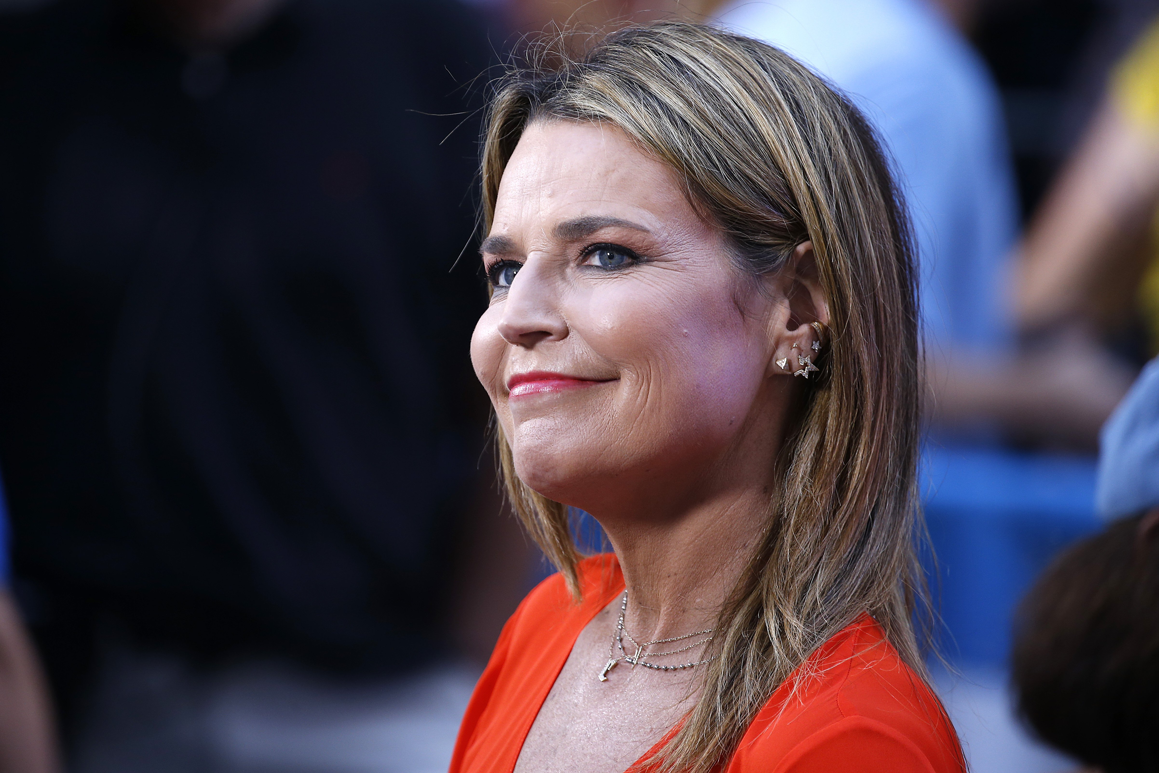 Savannah Guthrie attends as Dierks Bentley performs on NBC's "Today" at Rockefeller Plaza on August 01, 2019  | Photo: GettyImages