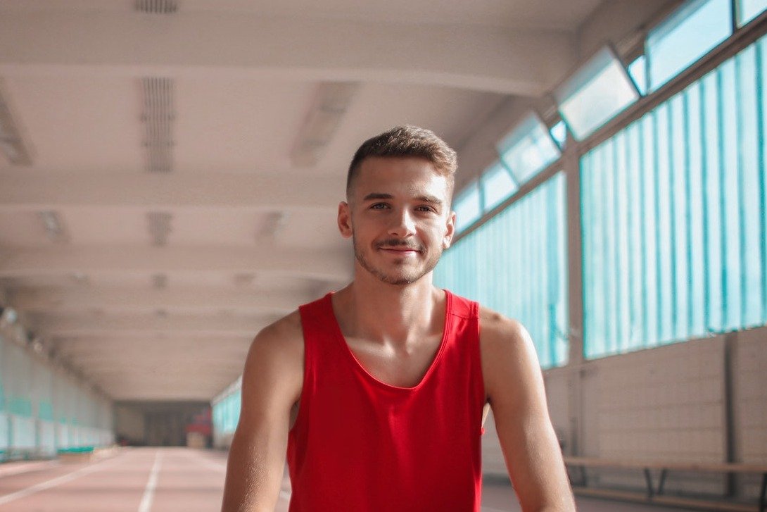 Sofia turned around and saw him smiling back at her. | Source: Pexels