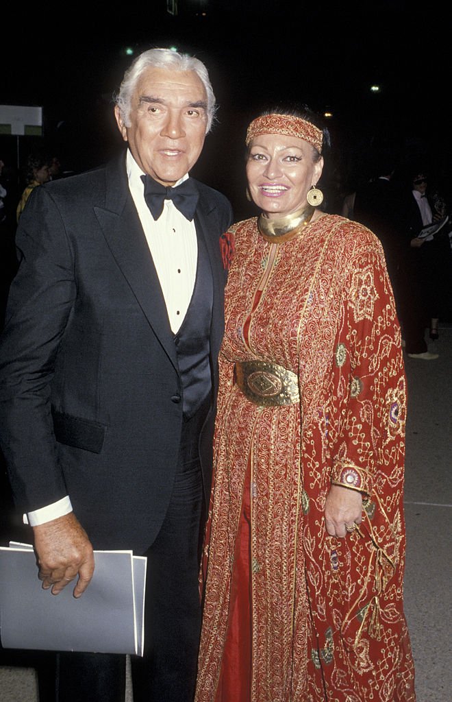 Lorne Greene and wife Nancy Deale attend 37th Annual Primetime Emmy Awards on September 25, 1985 | Photo: Getty Images