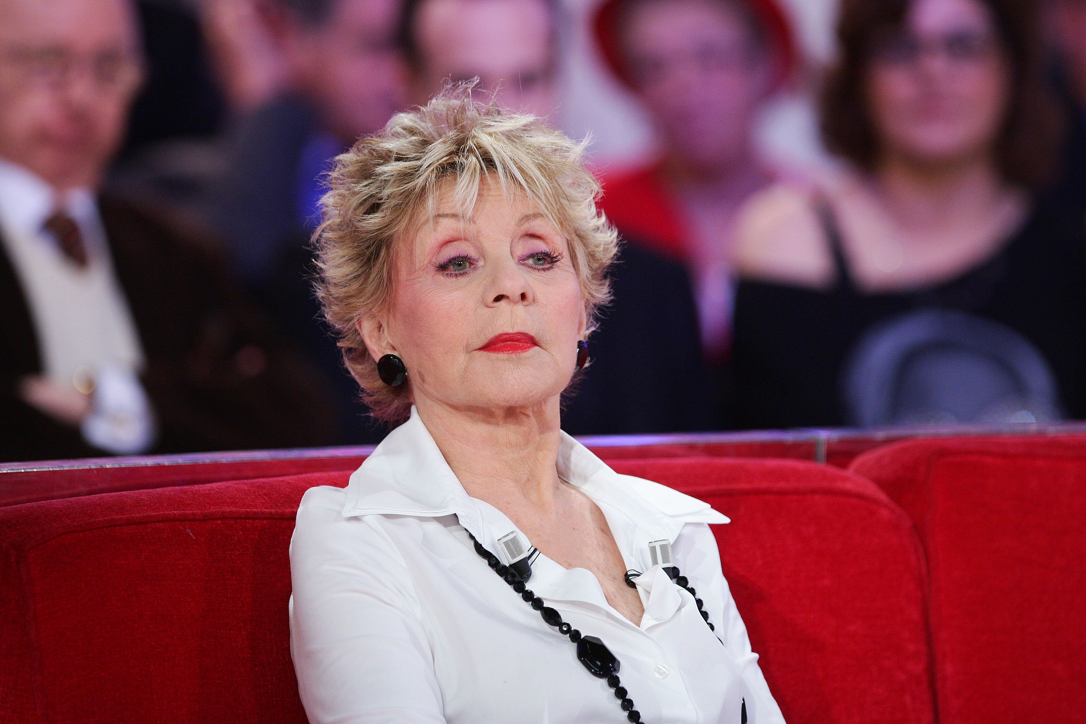 La chanteuse Annie Cordy assiste au spectacle télévisé "Vivement Dimanche" le 14 novembre 2012 à Paris, France. | Photo : Getty Images