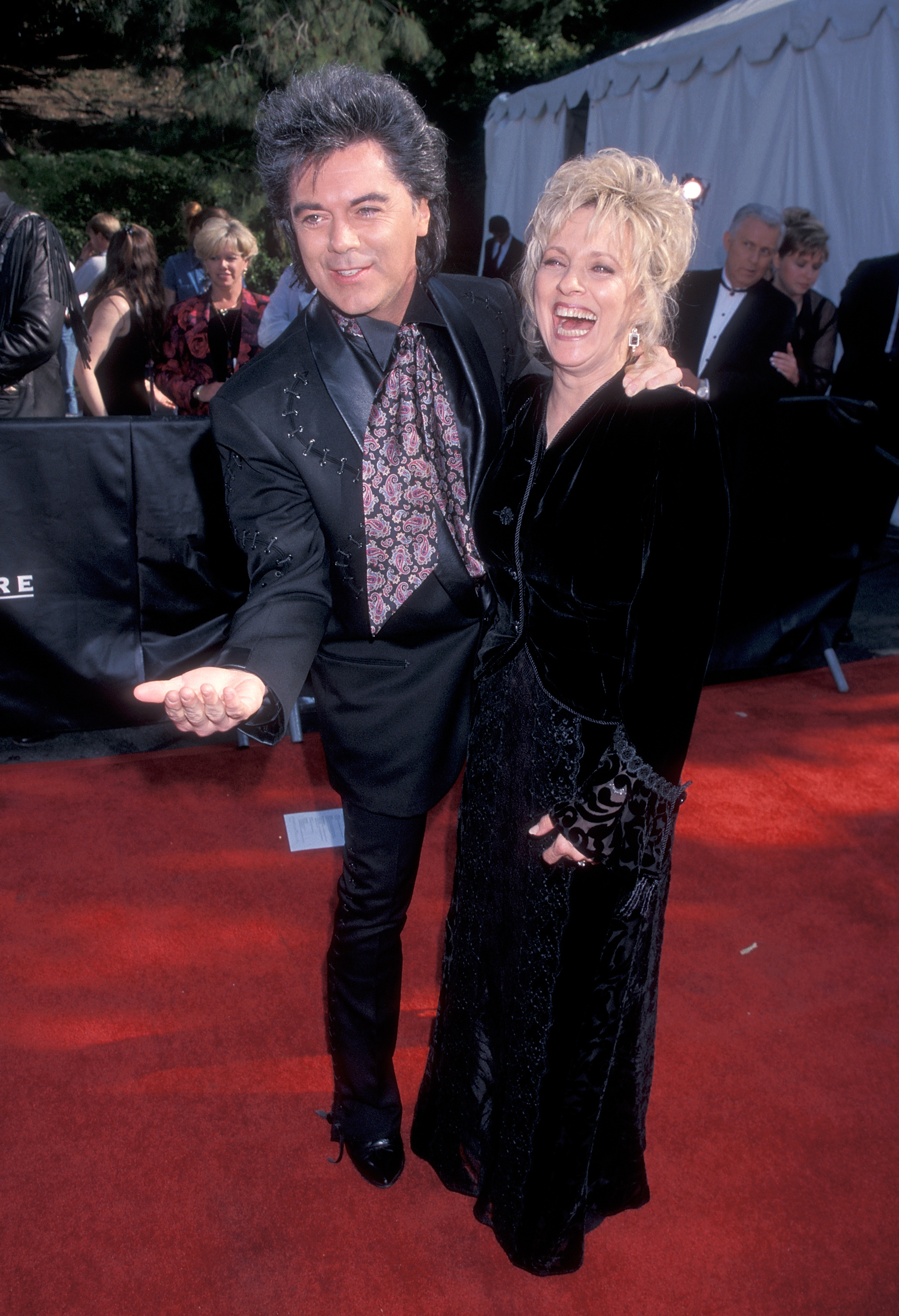 Connie Smith and her husband attend the 33rd Annual Academy of Country Music Awards on April 22, 1998 | Source: Getty Images