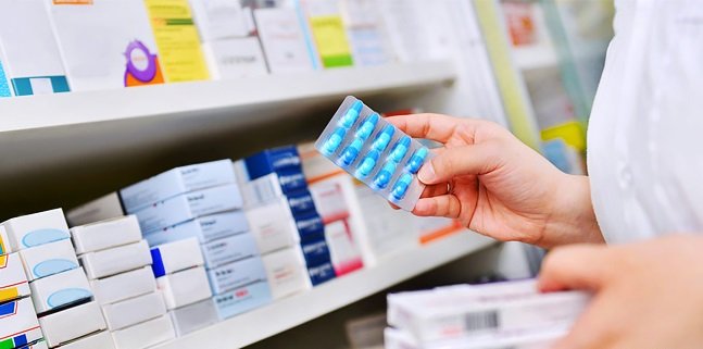 Medicamentos en la farmacia. | Foto: Shutterstock