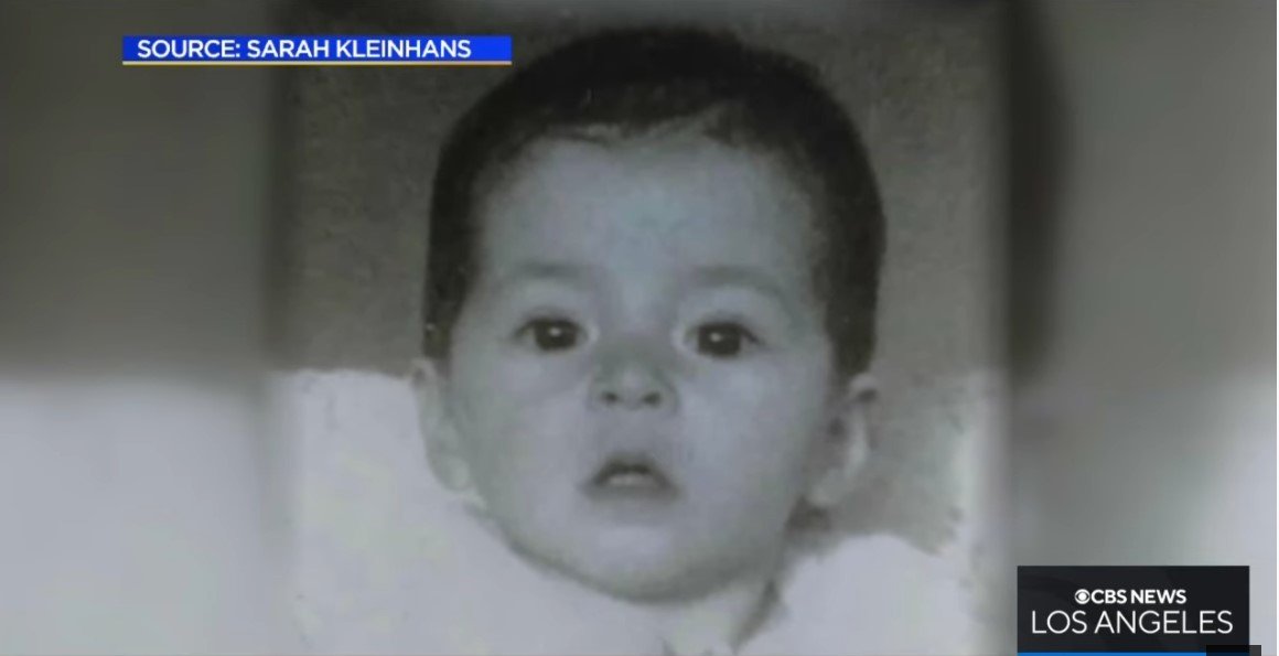 Picture of Sarah Kleinhans as a baby | Source: Youtube/CBS Los Angeles 