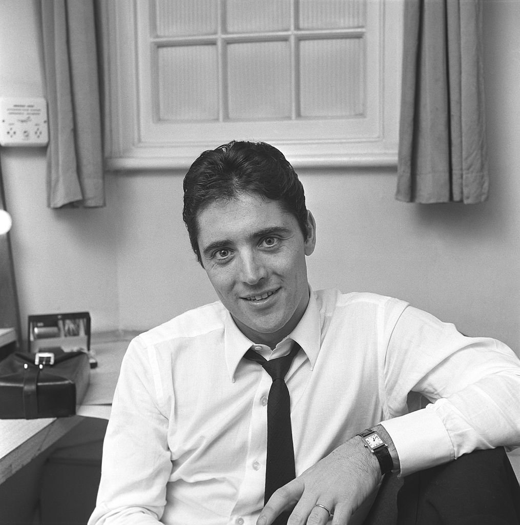 Sacha Distel en février 1966. l Source : Getty Images
