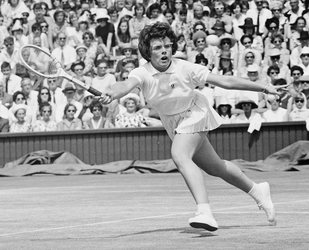 Billie Jean King during the semi-finals in the women’s single championship at Wimbledon, England on July 2, 1964. | Photo: Getty Images