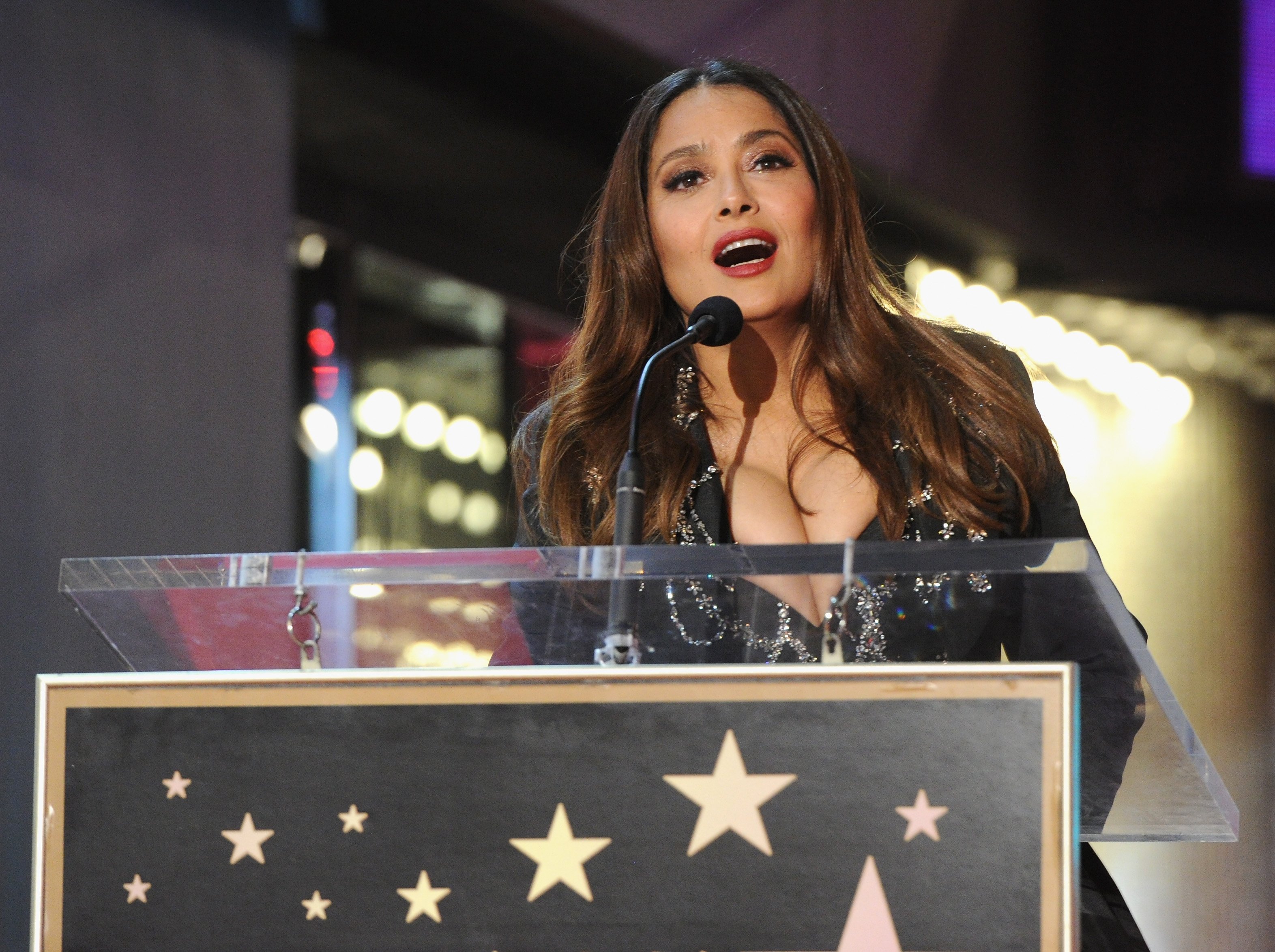  Salma Hayek Pinault is honored with a star on the Hollywood Walk Of Fame held at Hollywood Walk Of Fame on November 19, 2021. | Photo: Getty Images