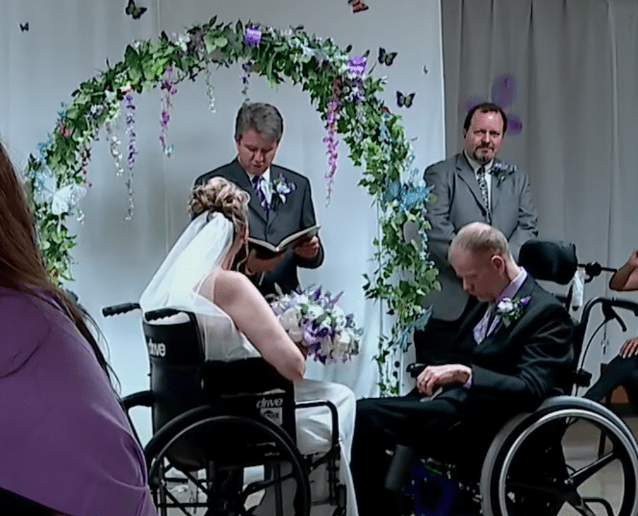 Sara Smouther and Matt Weeks at their wedding. | youtube.com/FOX59 News