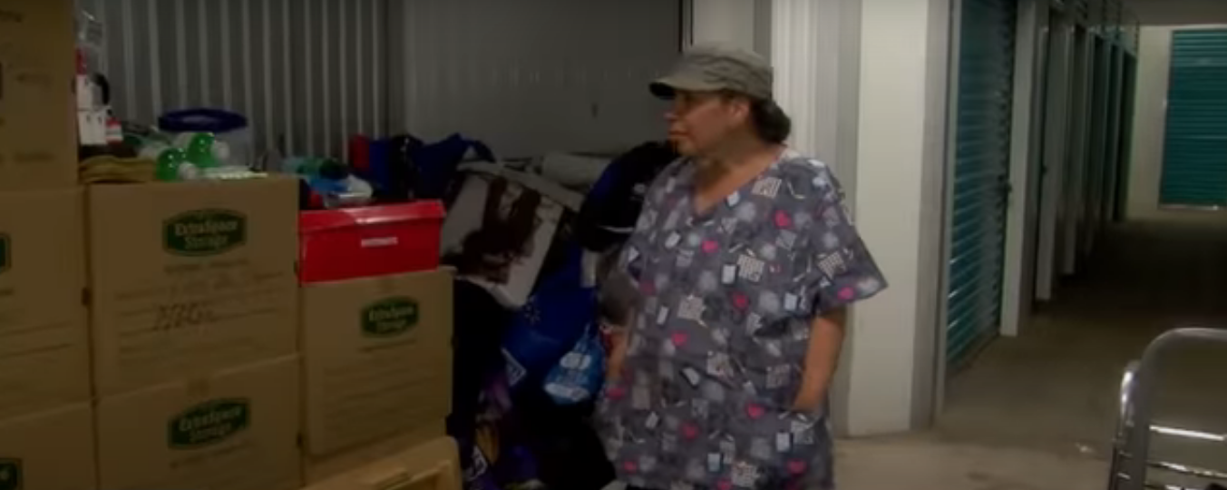 Jerry Lewis's daughter Suzan kept her stuff in a storage container | Source: YouTube/Inside Edition