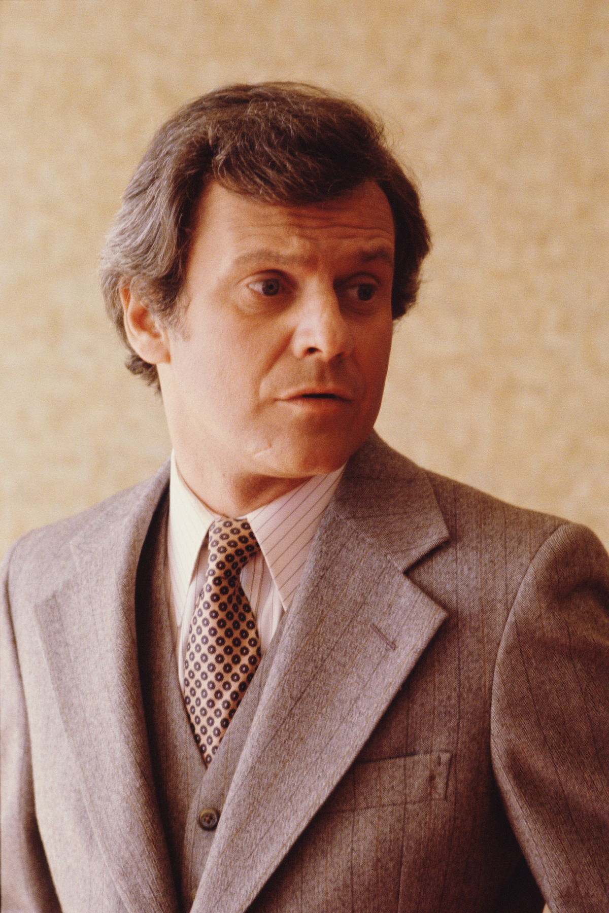 Ken Kercheval as Cliff Barnes in a promotional still for "Dallas" in 1980. | Source: Getty Images