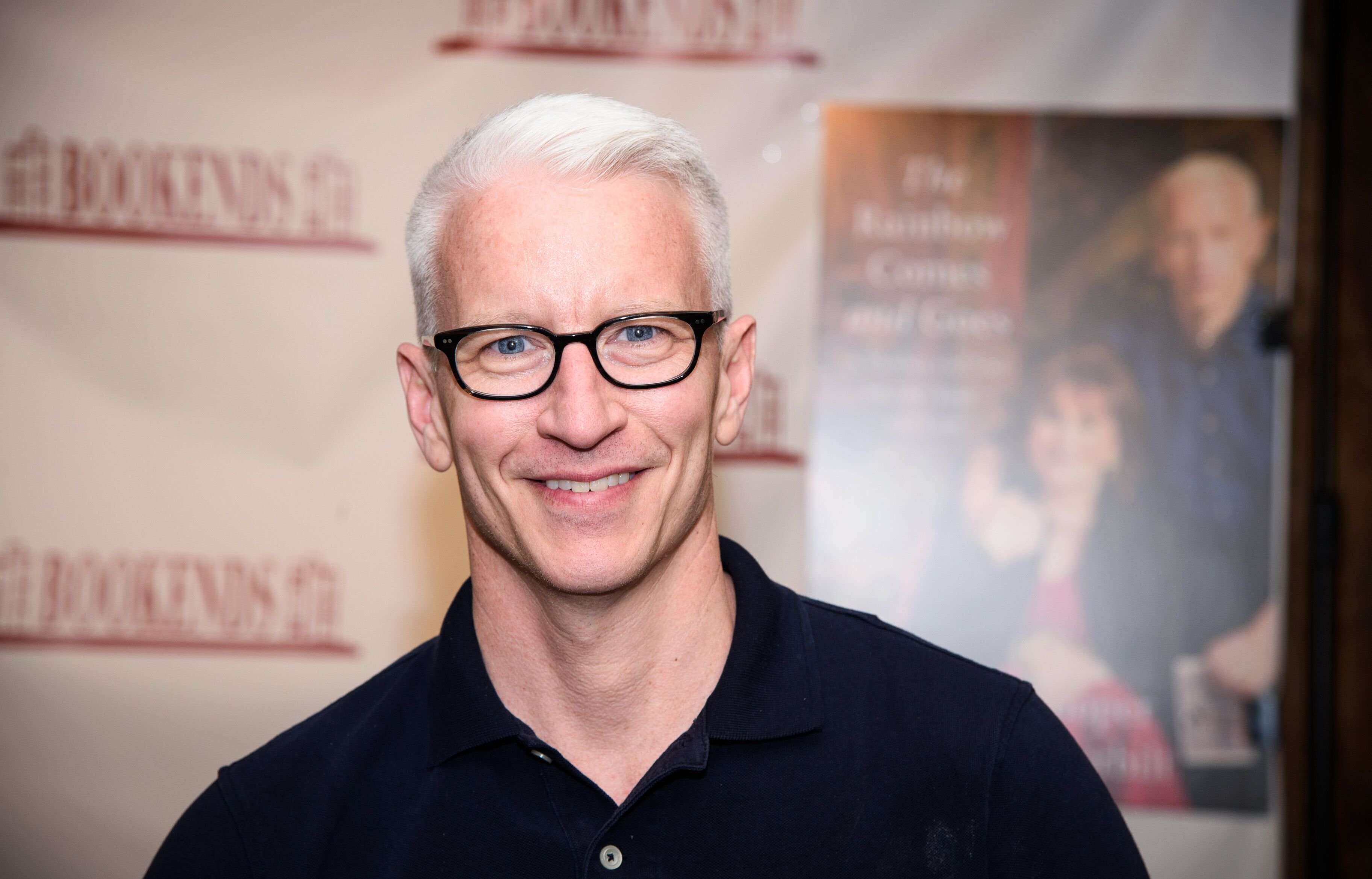 Anderson Cooper at the signing of his book at Bookends Bookstore on April 24, 2016 in Ridgewood, New Jersey | Photo: Getty images