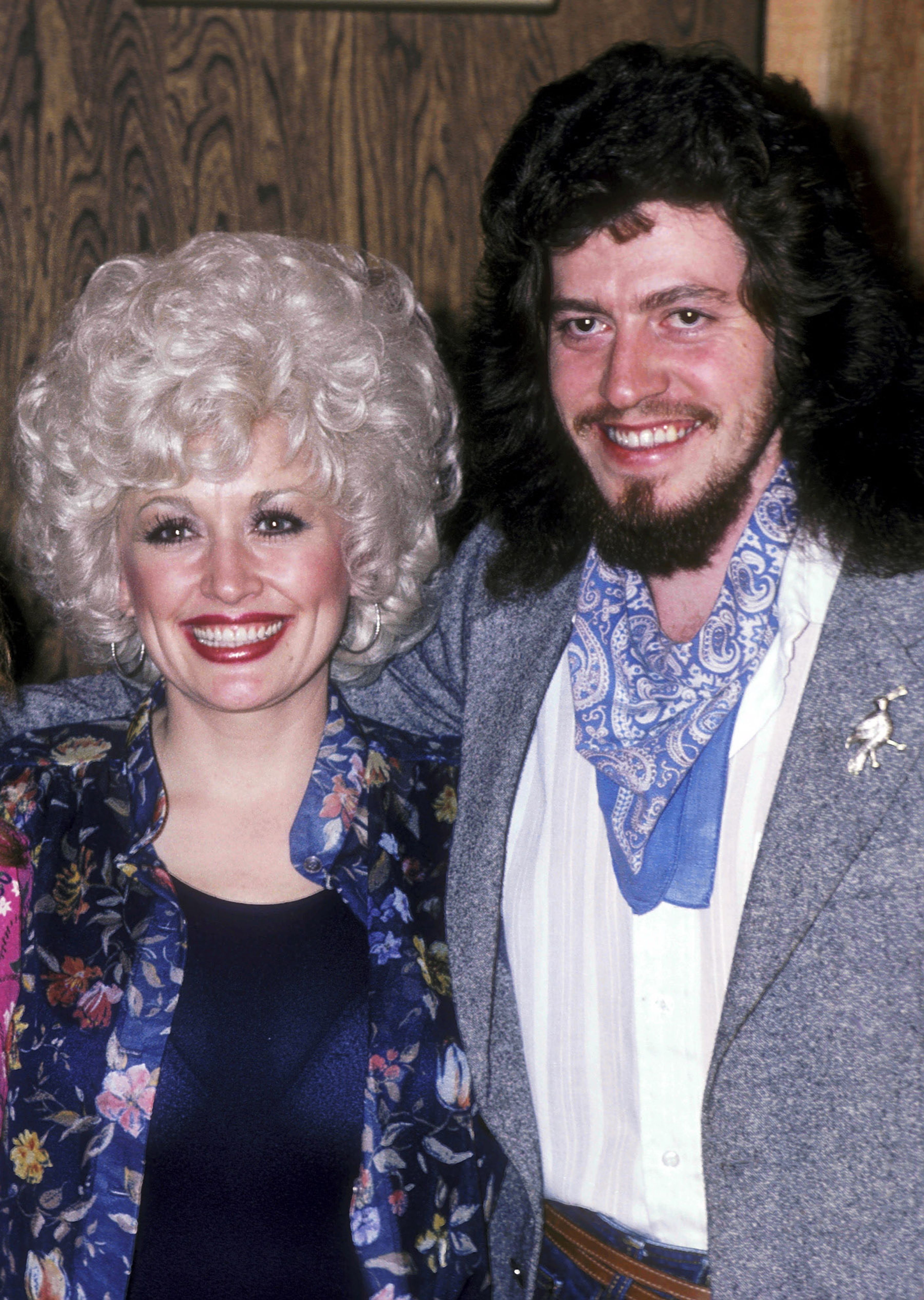 Dolly and her brother Floyd Parton at Bearsville Studios in North Hollywood, California for the recording of sister Freida Parton's self-titled album on January 15, 1981 | Photo: Ron Galella/Ron Galella Collection/Getty Images