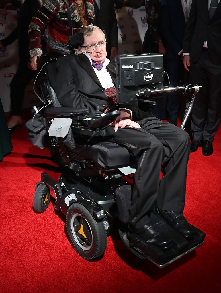 Stephen Hawking attends the Pride Of Britain awards at the Grosvenor House Hotel | Getty Images