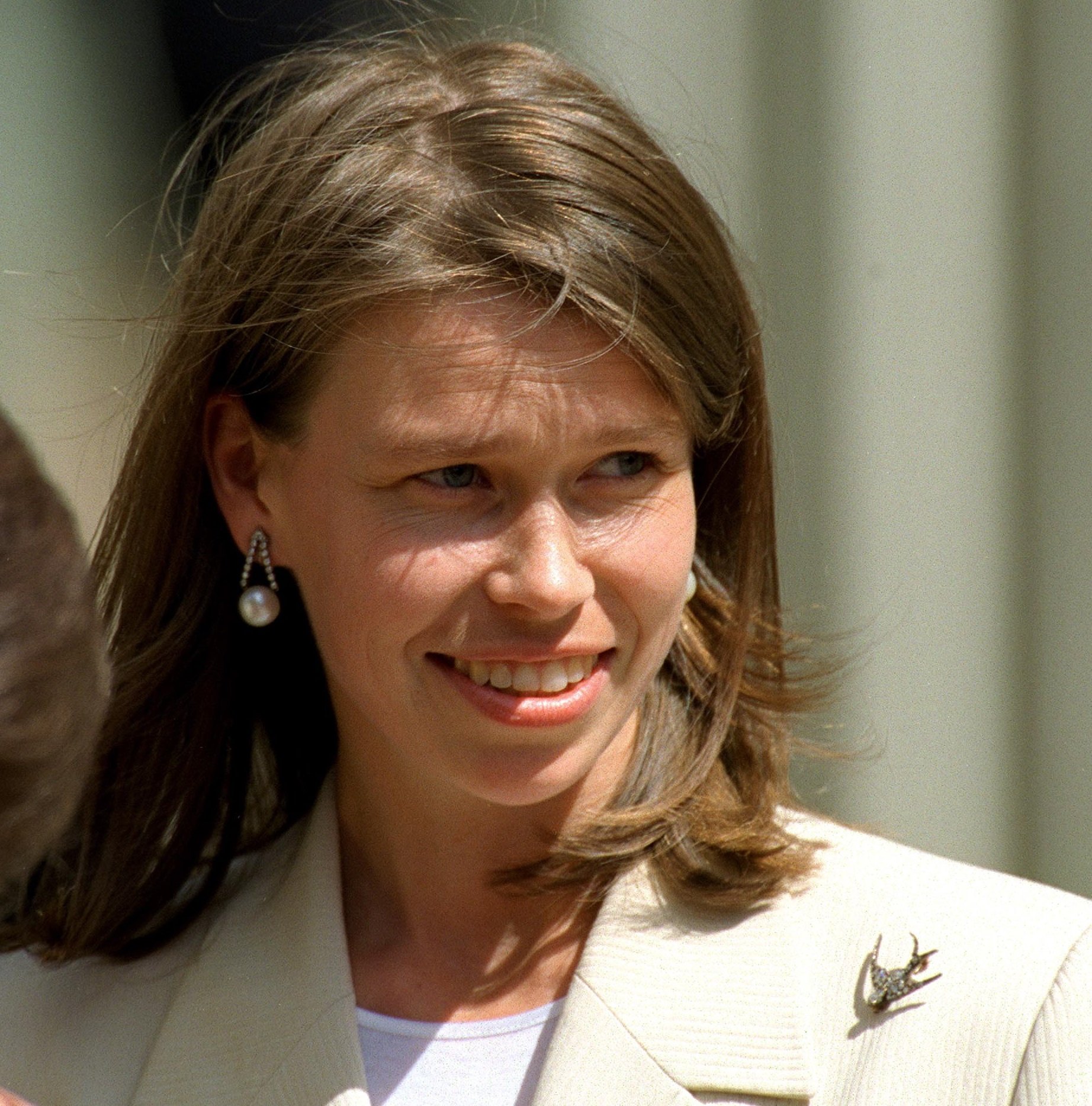 Lady Sarah Chatto fuera de Clarence House en Londres, el 04 de agosto de 1998. | Foto: Getty Images
