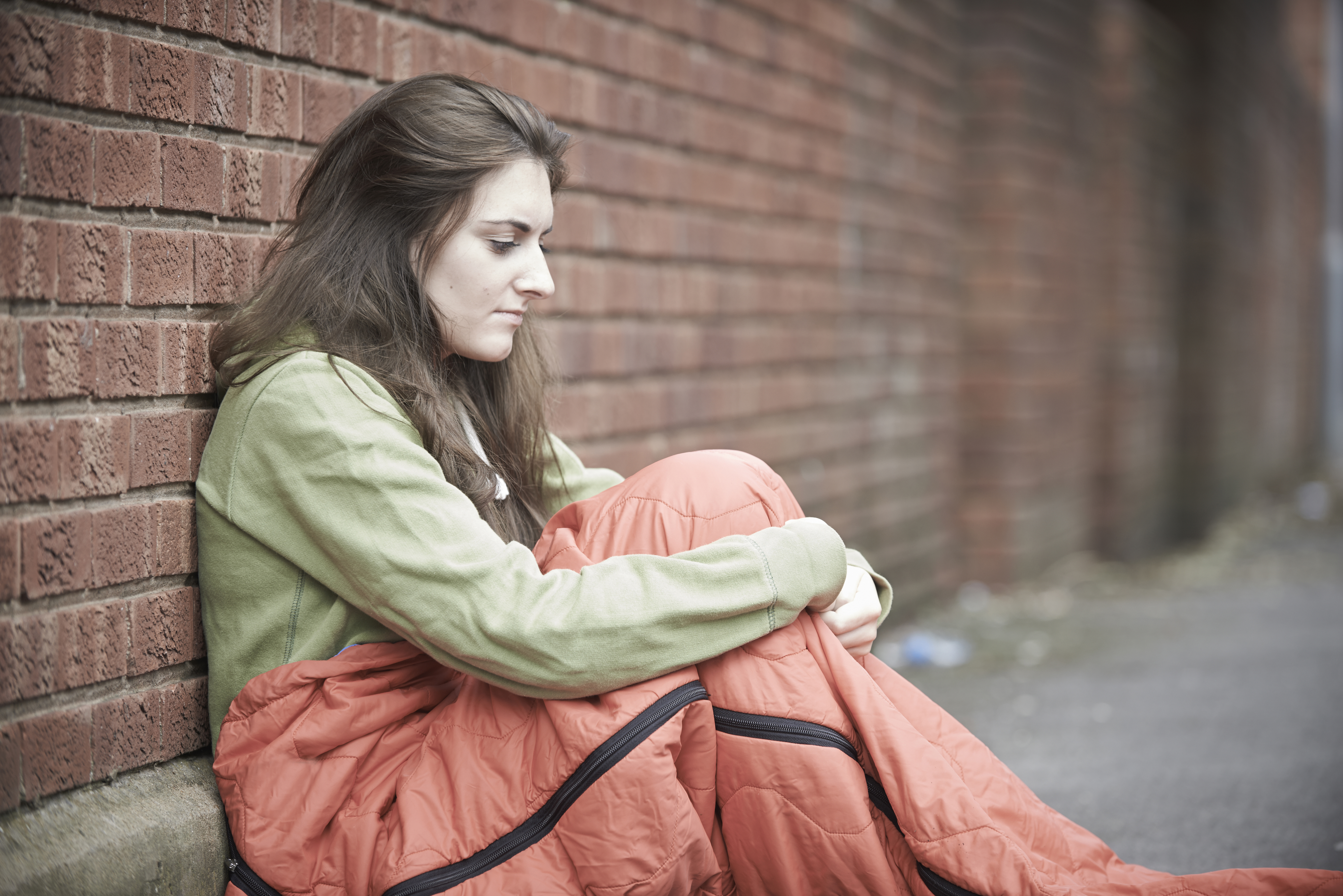 A young girl living on the streets | Source: Shutterstock