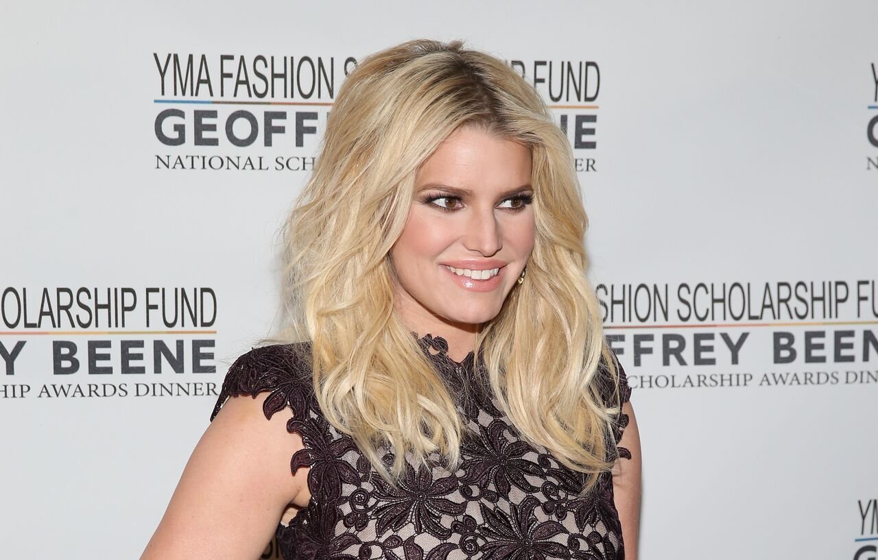 Jessica Simpson attends YMA Fashion Scholarship Fund Geoffrey Beene National Scholarship Awards Gala at Marriott Marquis Hotel in New York City | Photo: Getty Images