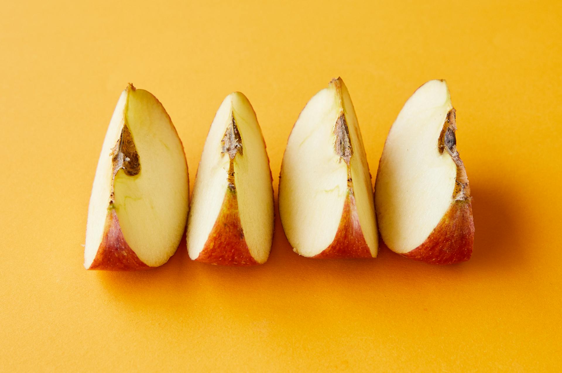 Apple slices | Source: Pexels
