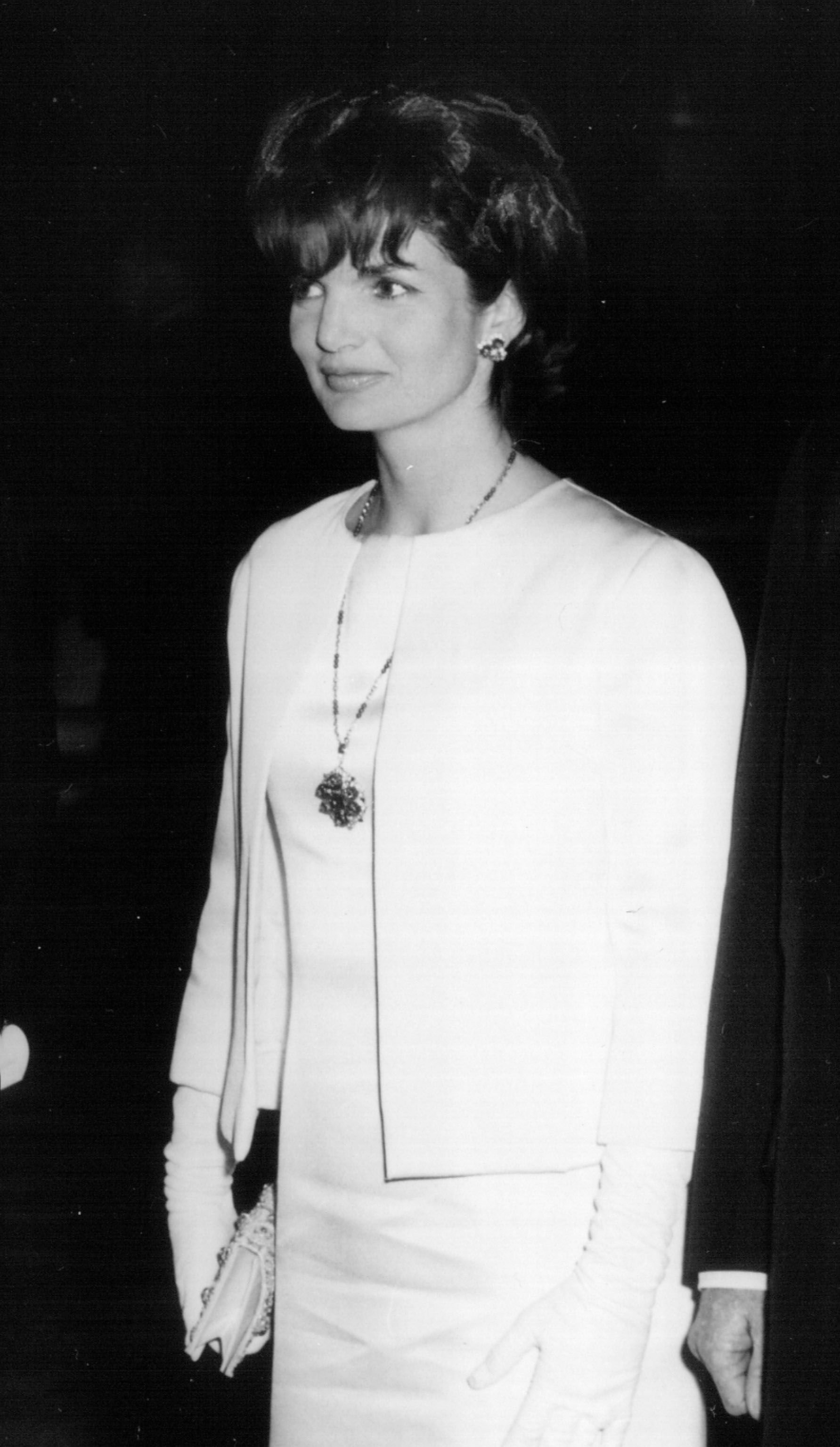 Lady Jackie Kennedy attends a White House Ceremony December 6, 1962 in Washington, DC. | Source: Getty Images