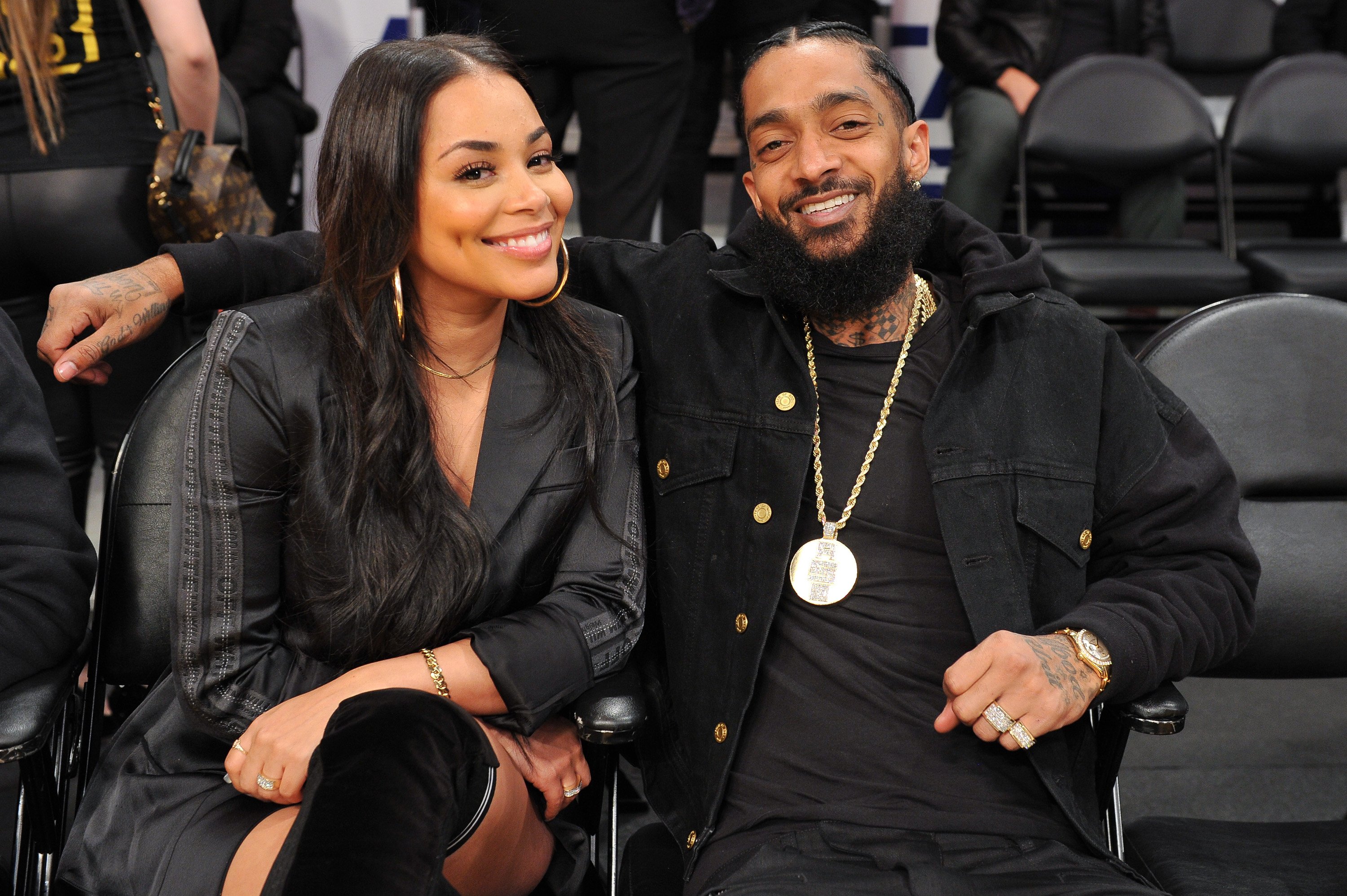 Nipsey Hussle and Lauren London at a Los Angeles Lakers game in November 2018. | Photo: Getty Images