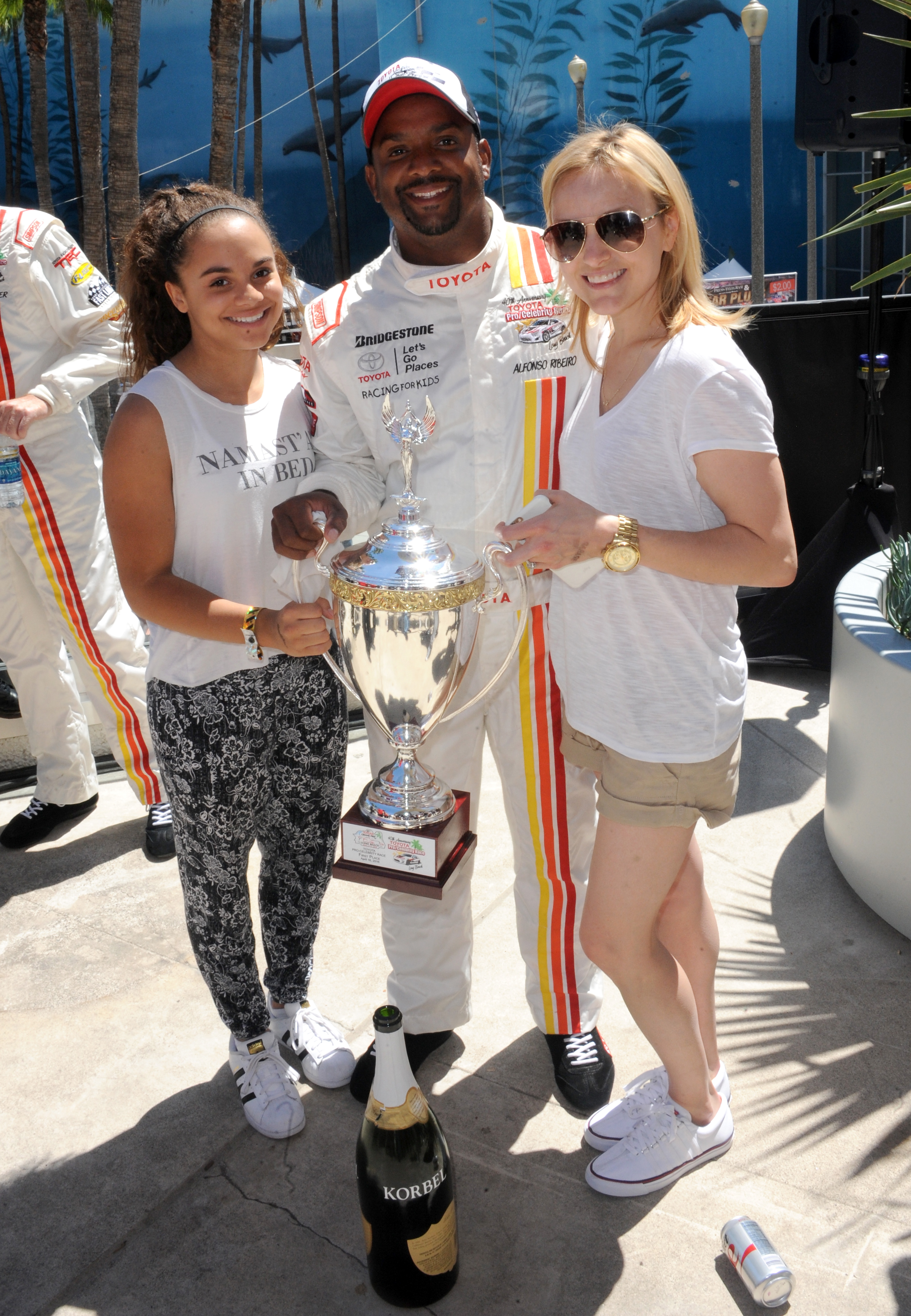 Alfonso Ribeiro with Sienna and Angela at the 42nd Toyota Pro/Celebrity Race - Race Day to Benefit "Racing For Kids" on April 15, 2016 | Source: Getty Images