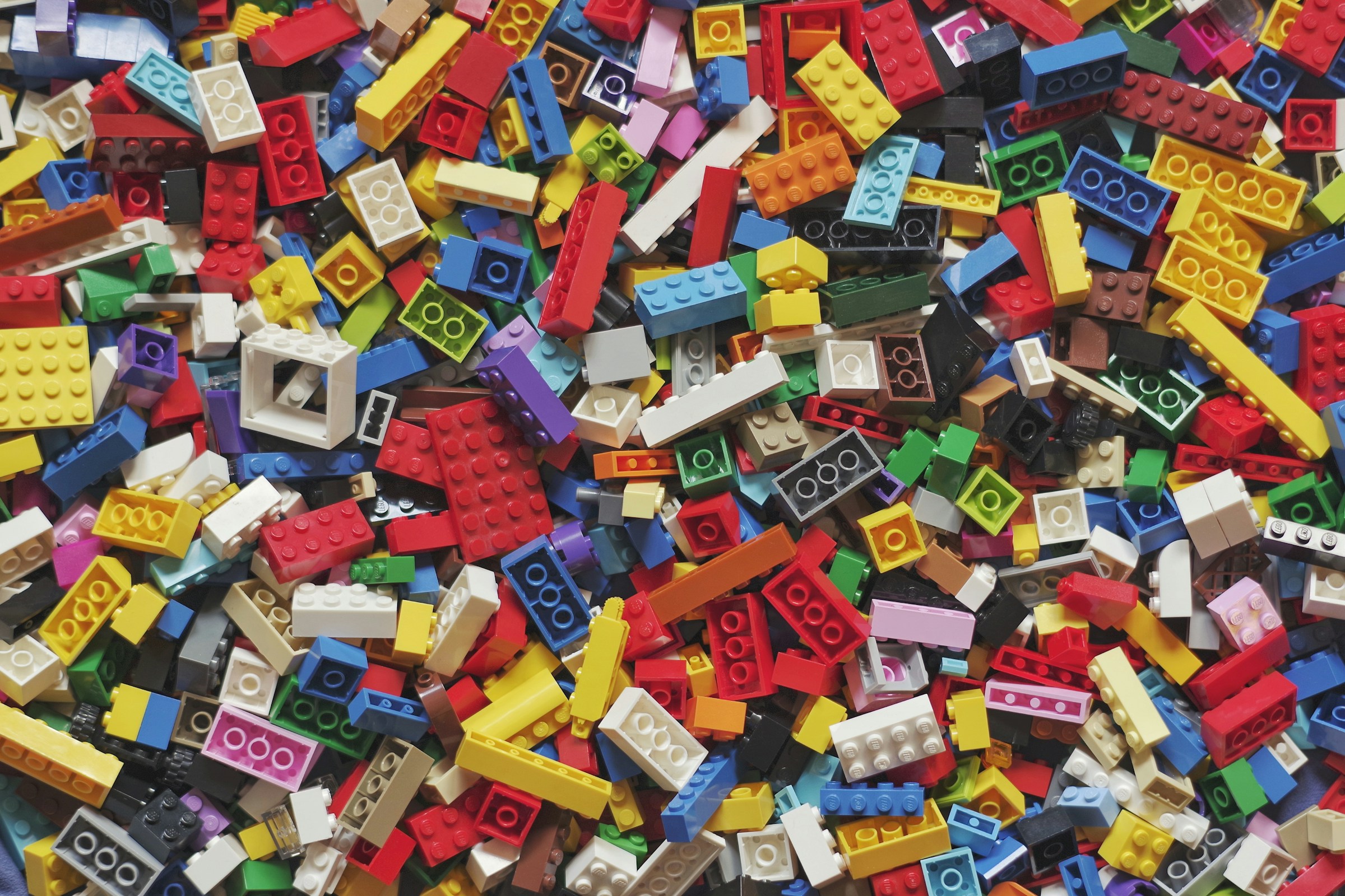 Different colored lego blocks | Source: Unsplash