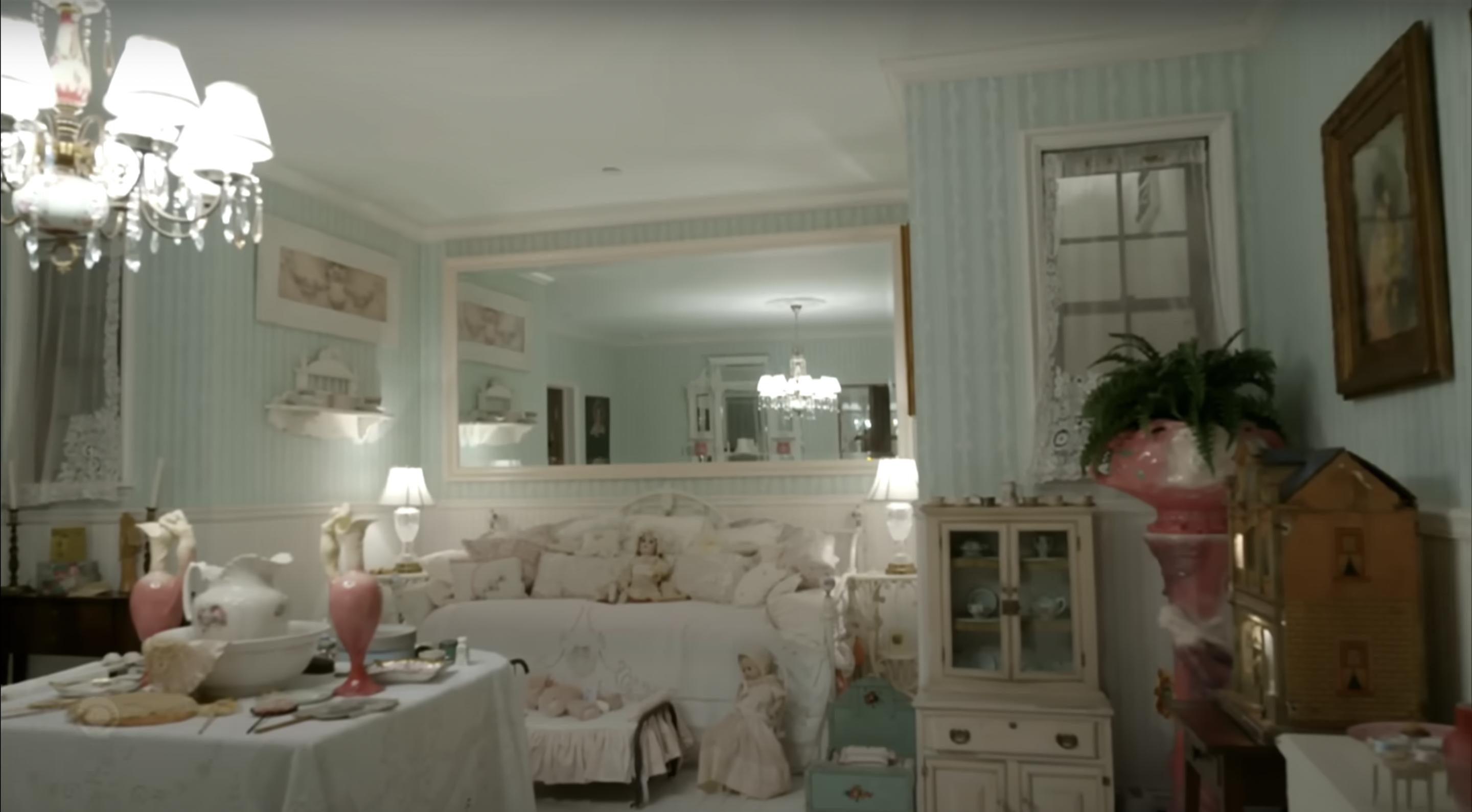A view inside Barbra Streisand's home, posted on November 14, 2023 | Source: YouTube/The Late Show with Stephen Colbert