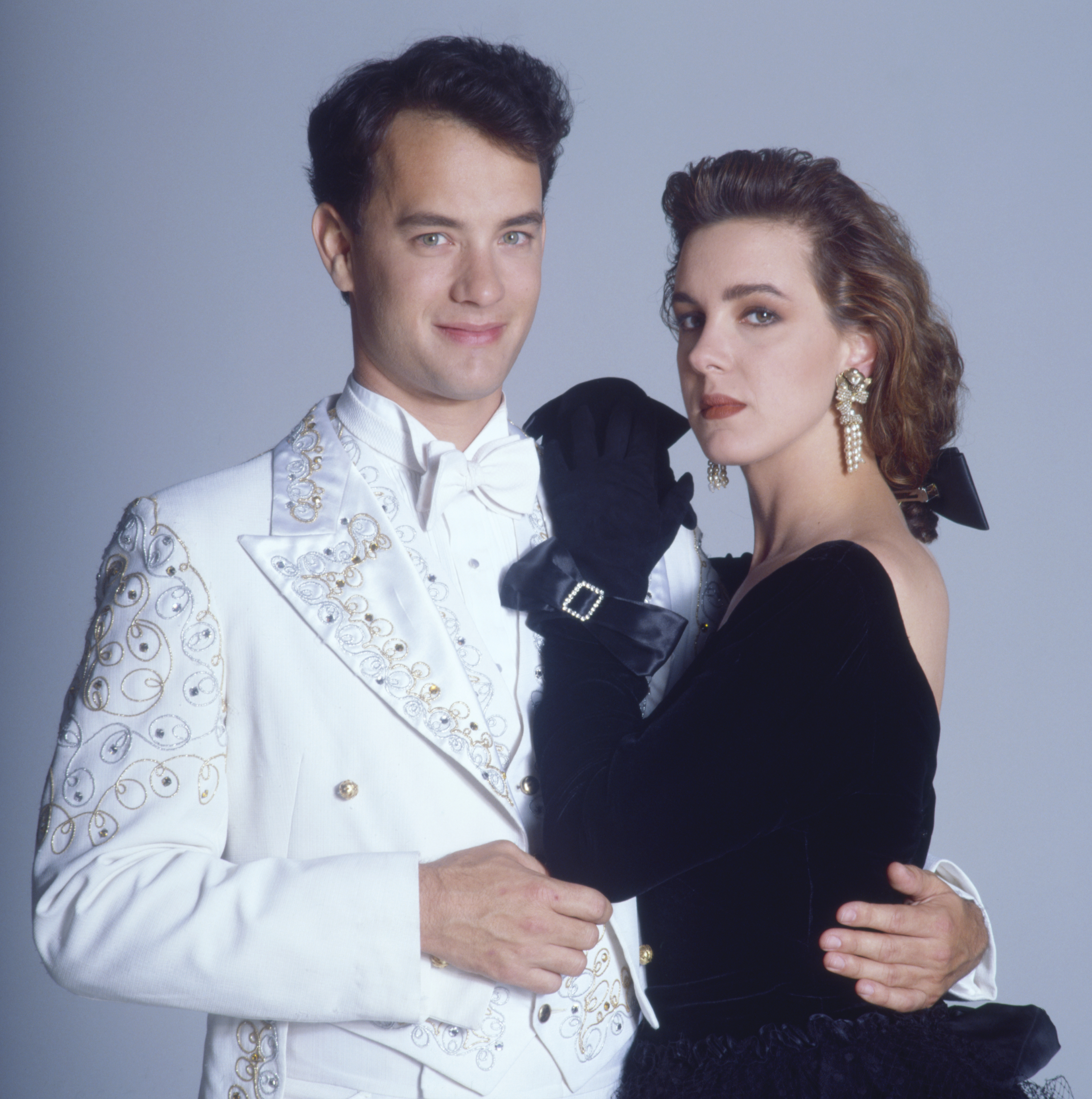 Tom Hanks and Elizabeth Perkins promoting their film "Big" in 1988 | Source: Getty Images