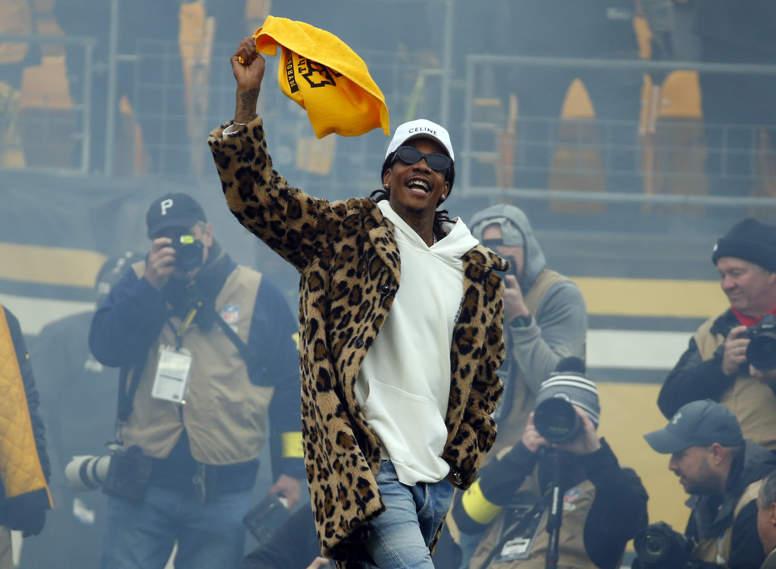 Wiz Khalifa before the game between the Baltimore Ravens and the Pittsburgh Steelers on December 11, 2022, at Acrisure Stadium in Pittsburgh, Pennsylvania. | Source: Getty Images