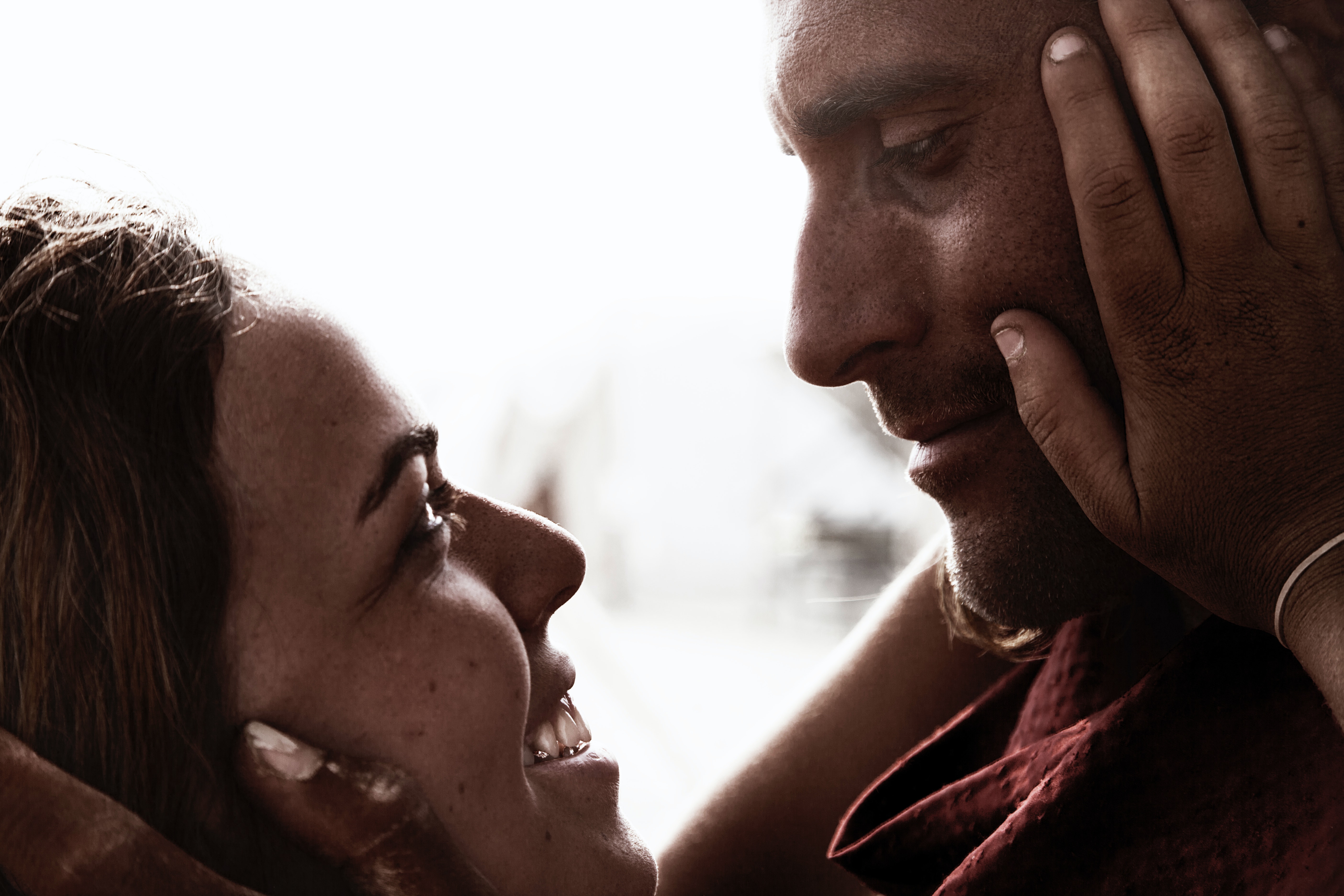 Couple looking lovingly at each other | Source: Pexels