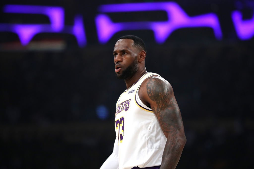 LeBron James #23 of the Los Angeles Lakers looks on during the second half of a game against the Charlotte Hornets at Staples Center | Photo: Getty Images