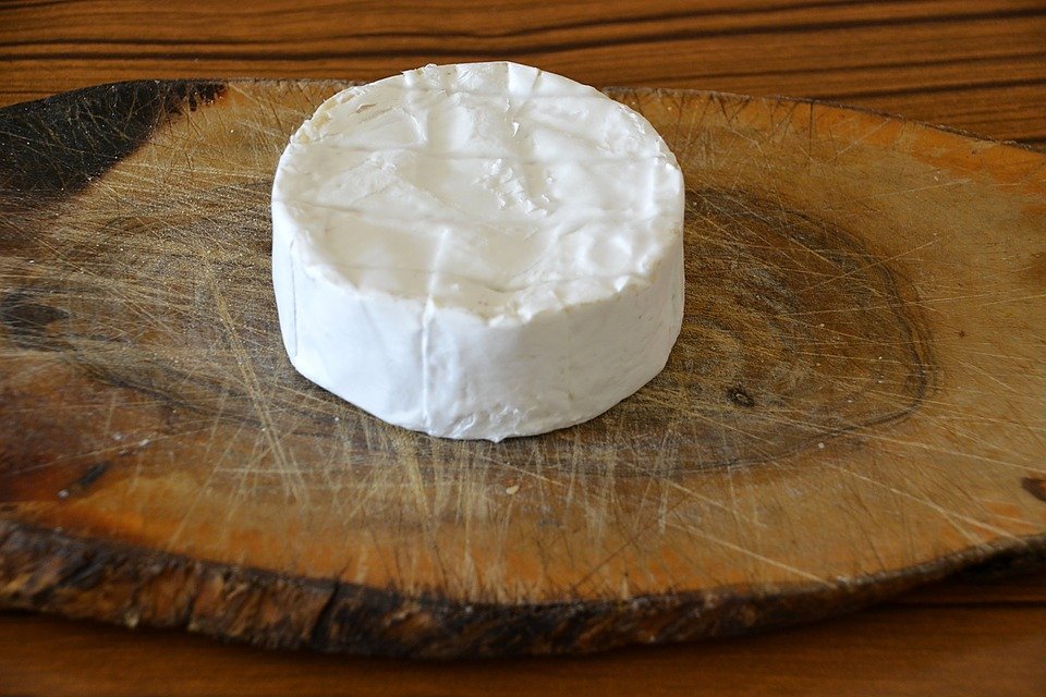 Fromage sur une planche | Sources : Pixabay