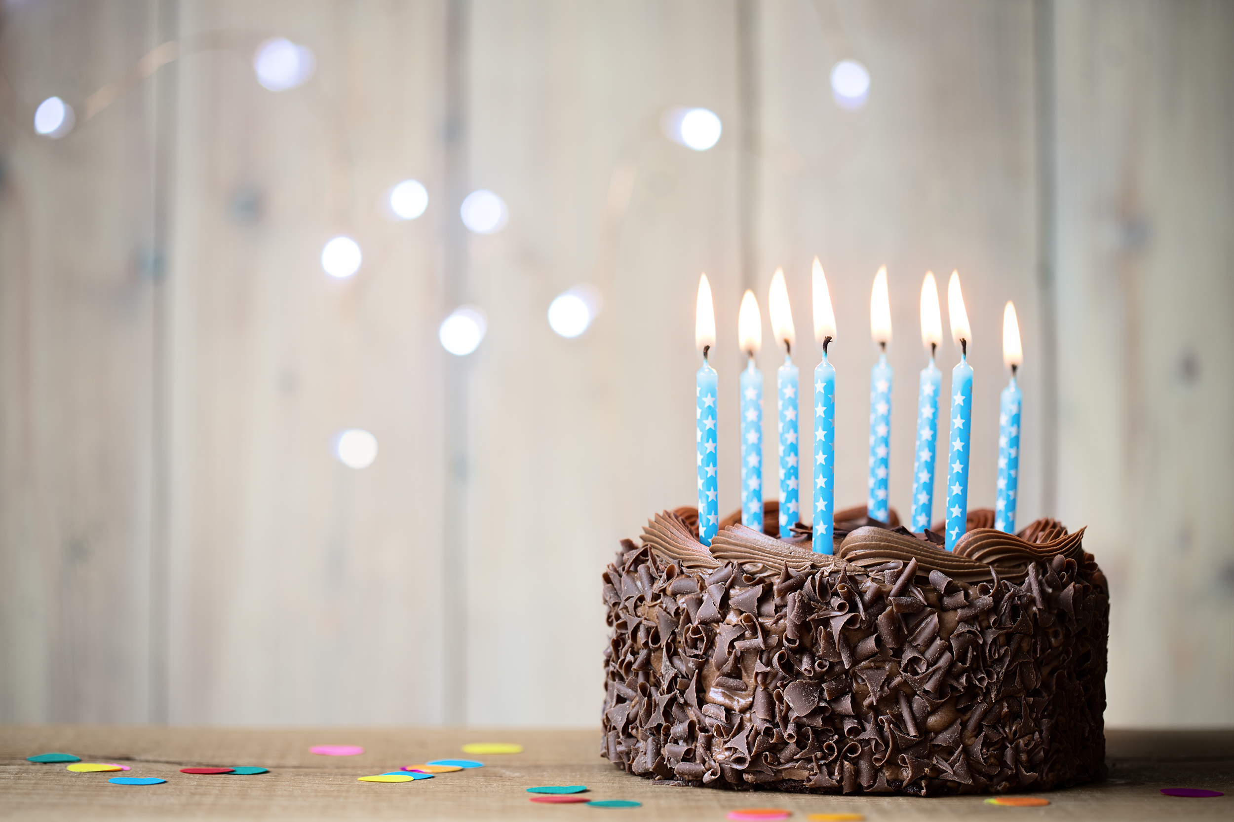 A birthday cake | Source: Shutterstock