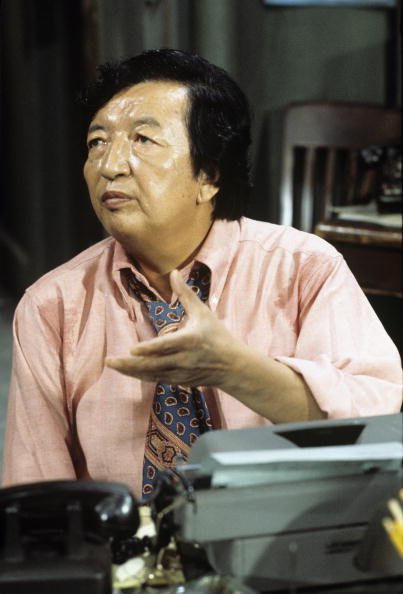  Jack Soo on set of "Barney Miller". | Photo: Getty Images.