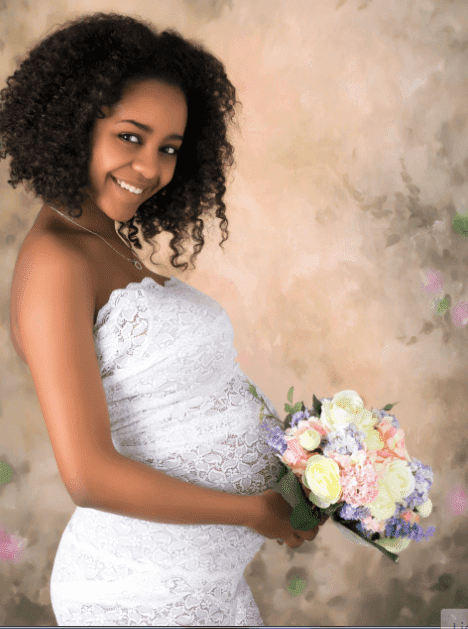 Mariée enceinte sur le point de se marier | Photo : Shutterstock Mariée enceinte sur le point de se marier | Photo : Shutterstock