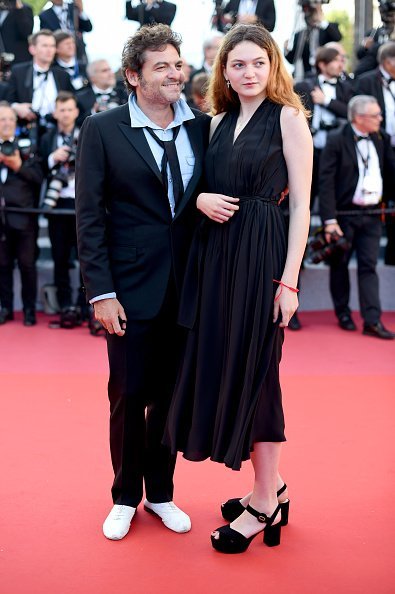 Matthieu Chedid et sa fille Billie Chedid assister à la projection de "Girls Of The Sun (Les Filles Du Soleil)" lors de la 71e édition du Festival de Cannes au Palais des Festivals le 12 mai 2018 à Cannes, France. | Photo : Getty Images