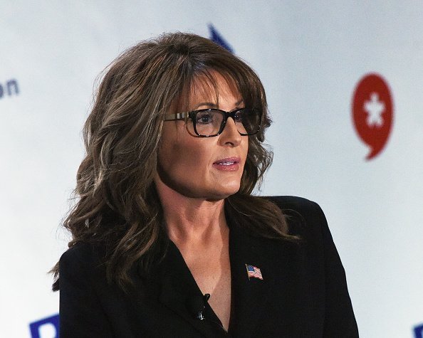 Sarah Palin speaks during her appearance at Politicon at Pasadena Convention Center in Pasadena, California. | Photo: Getty Images