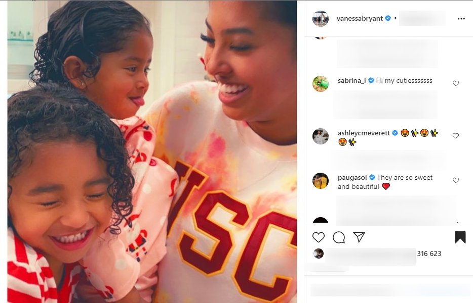 Vanessa and Kobe Bryant's daughters, Natalia, Capri and Bianka hanging out together | Photo: Instagram/vanessabryant