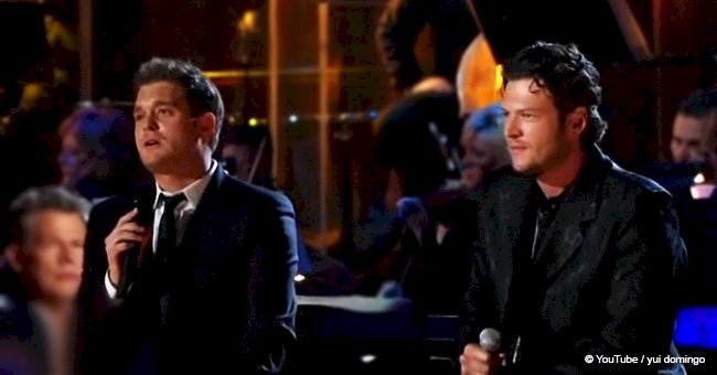 Michael Bublé surprises audience by bringing out Blake Shelton on stage for a duet