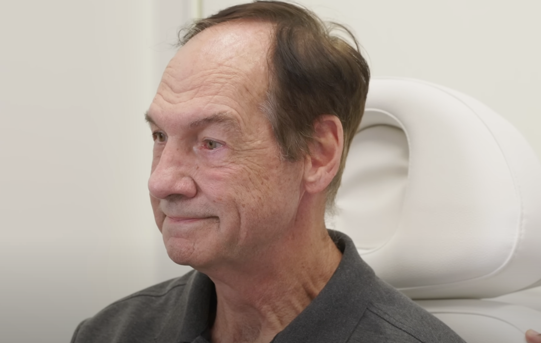 Barry Wolf after surgery, dated January 16, 2025 | Source: YouTube/@Dr.Truesdale