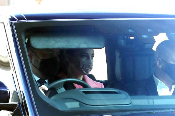 Catherine, Herzogin von Cambridge beim Verlassen des Kensington Palace am 11. März 2021 in London, England. | Quelle: Getty Images
