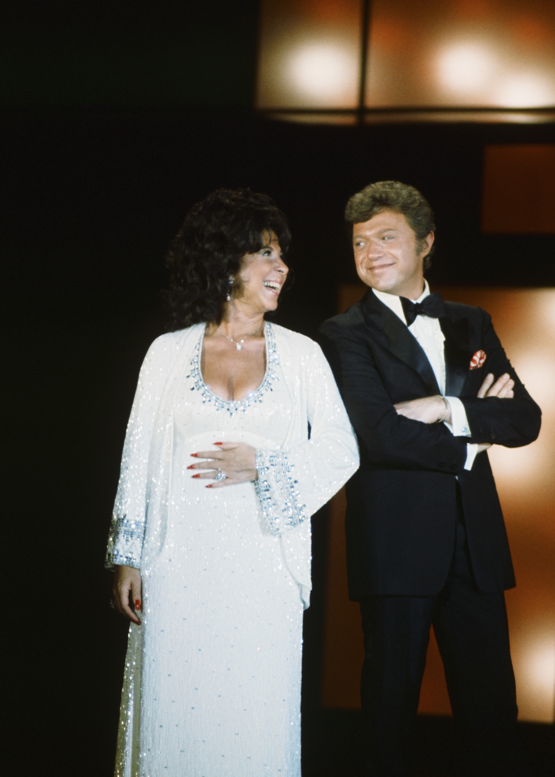 Eydie Gorme and Steve Lawrence perform at Caesar's Palace in Las Vegas, Nevada, circa 1973. | Source: Getty Images
