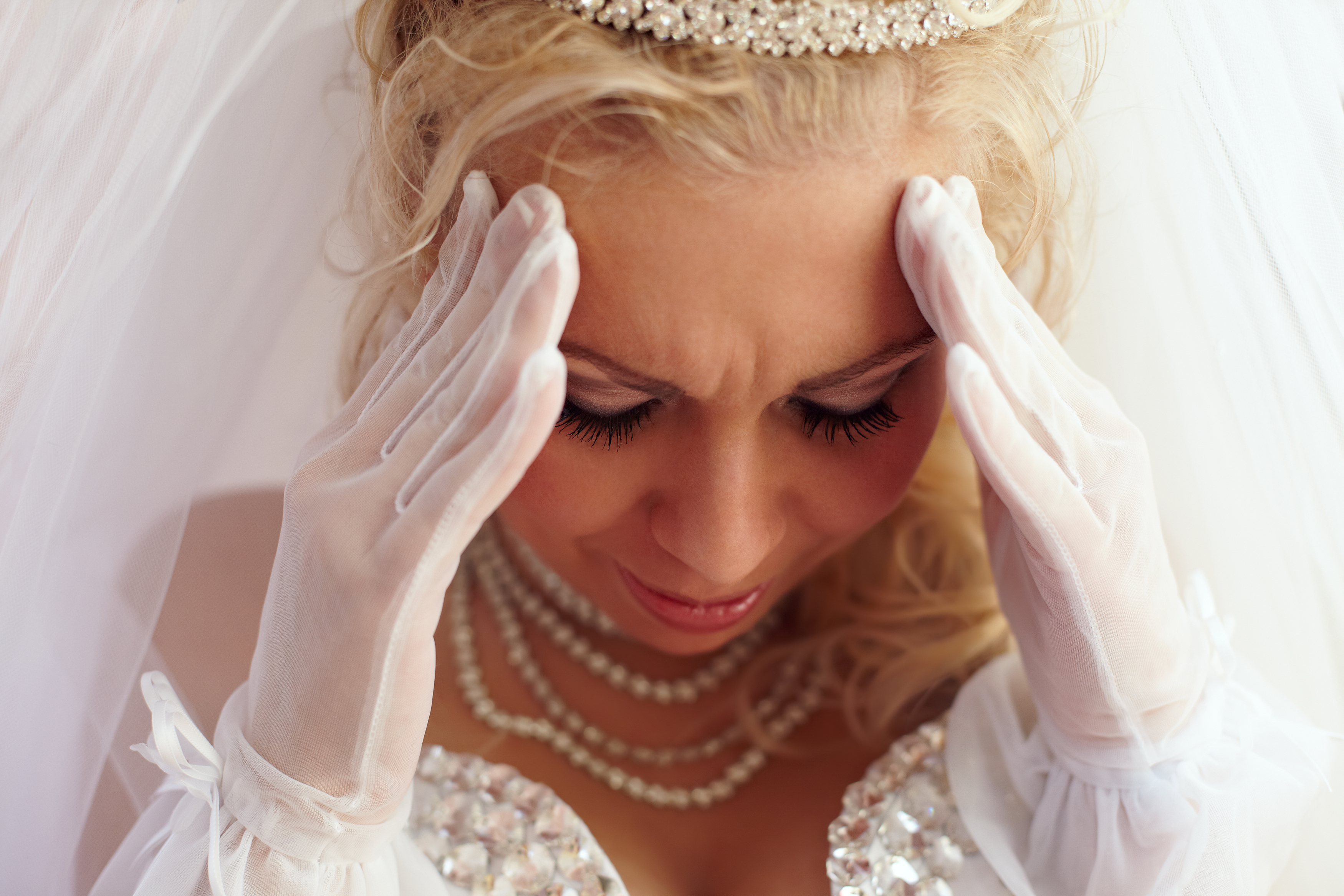 A stressed out bride | Source: Shutterstock