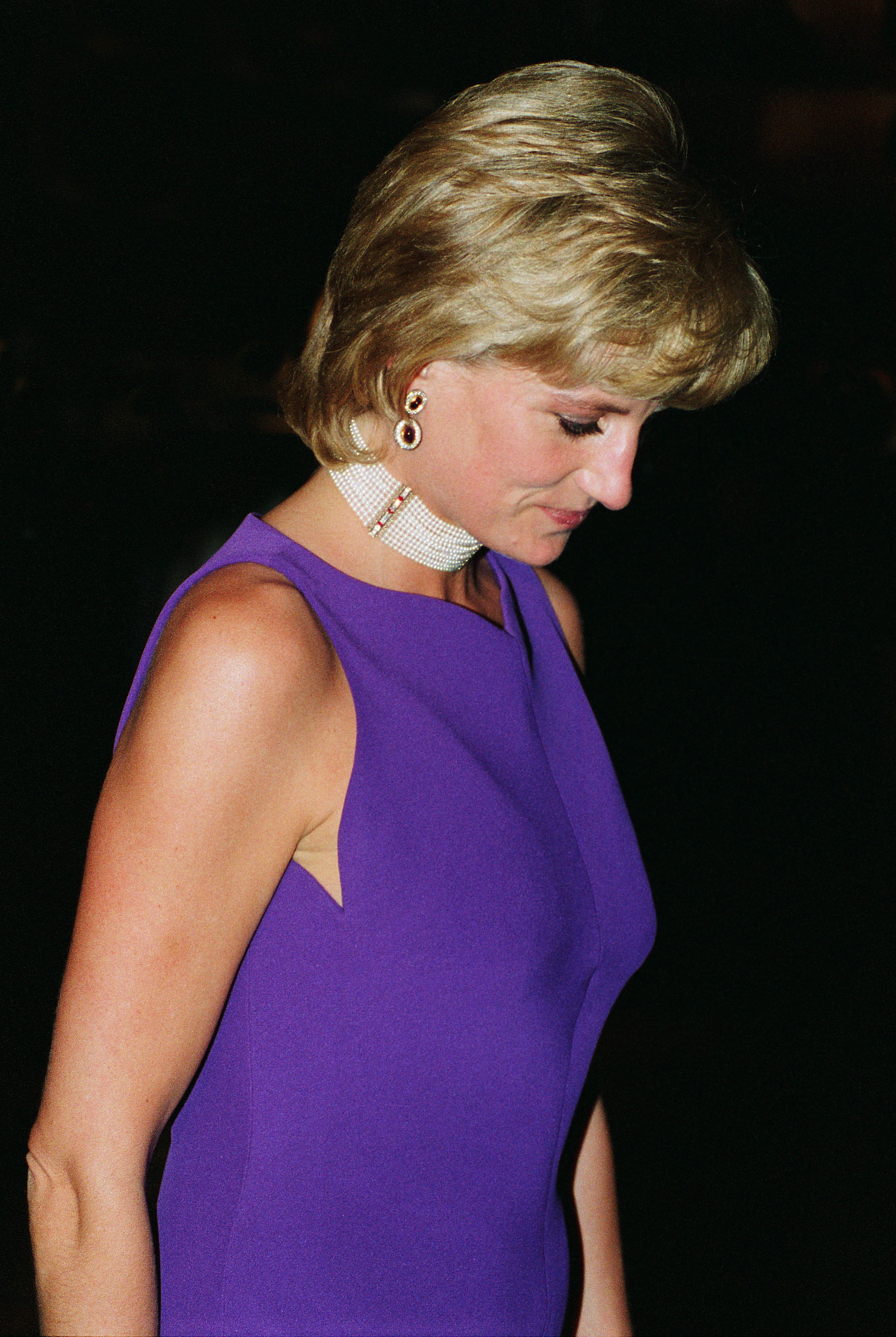 Princess Diana leaves a gala dinner at the Field Museum of Natural History in 1996 | Source: Getty Images