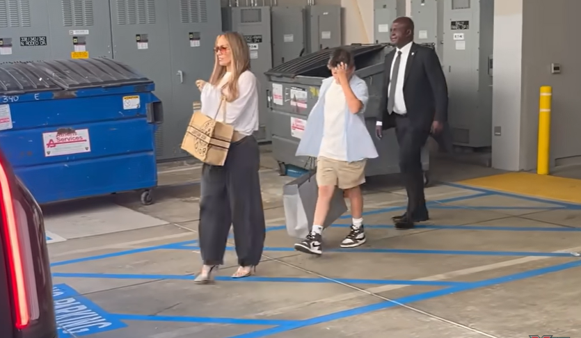 Jennifer Lopez takes Ben Affleck's son, Samuel, shopping, from a video dated September 7, 2025 | Source: YouTube/@x17online