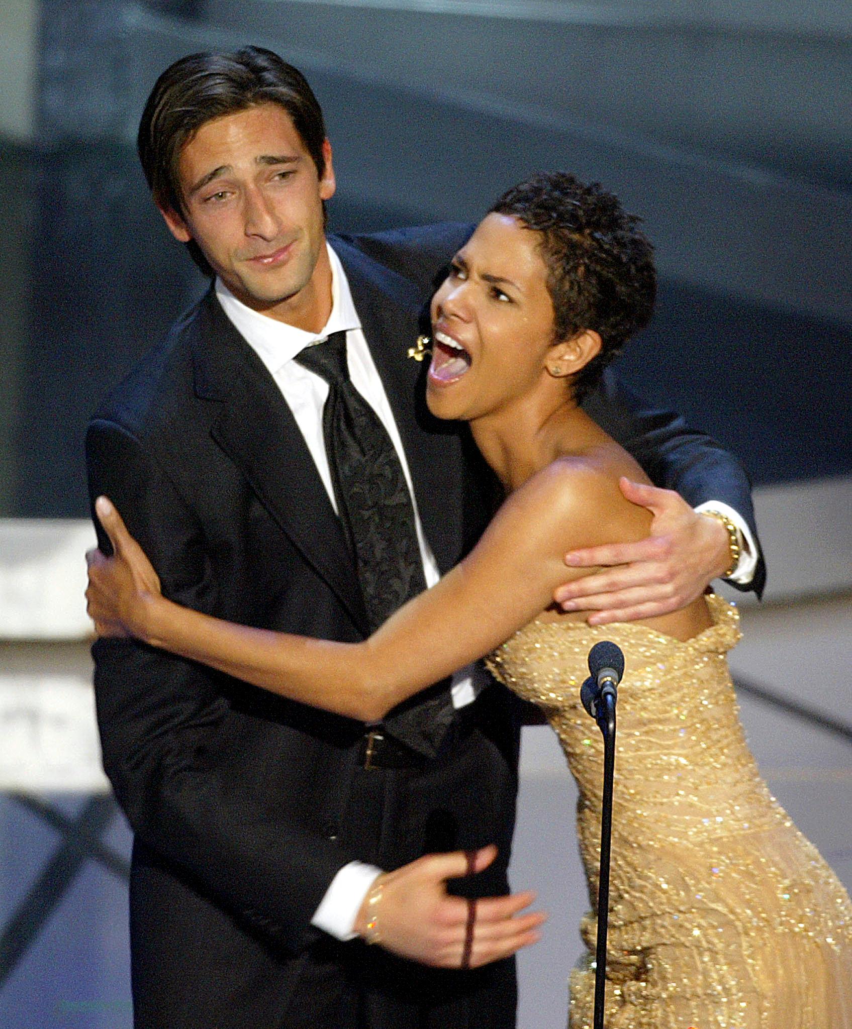 Adrien Brody and Halle Berry during the 75th Academy Awards in Hollywood, California on March, 23, 2003. | Source: Getty Images