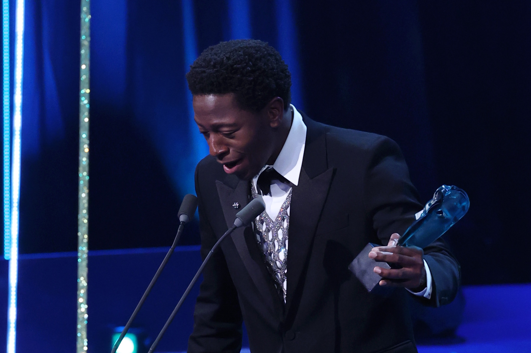 David Jonsson accepts the EE Rising Star Award during the EE BAFTA Film Awards on February 16, 2025 | Source: Getty Images