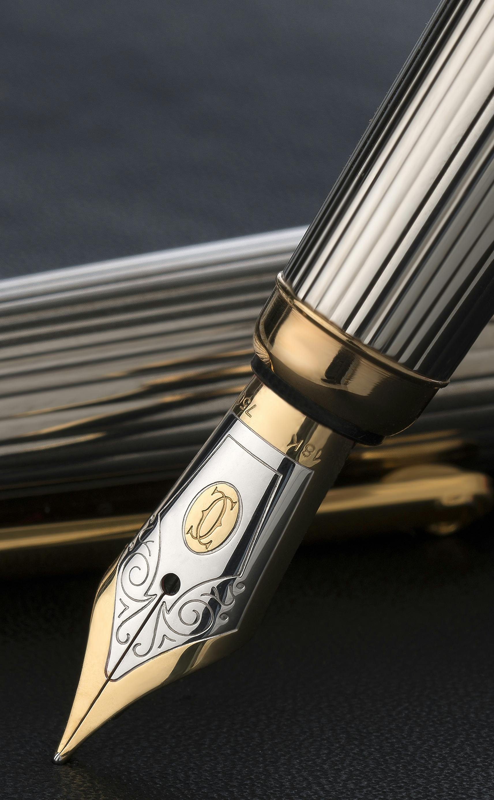 An engraved pen | Source: Pexels